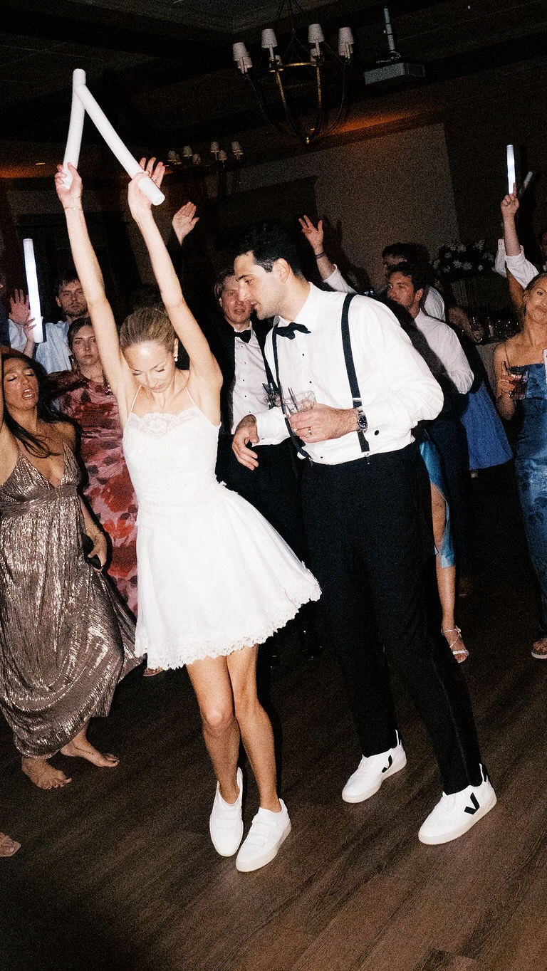 We ✨l-o-v-e✨ a good surprise! This was a top moment of 2025 for sure. Seeing Lindsay’s mom’s reaction and also how freaking cute our bride looked in her mom’s altered wedding dress >>>
More of this, please 😍
•
•
Styling + Wedding Management: @hawthornecreativeco_
Content Creation: @hawthornecreativeco_
Photographer: @ashncarrington
Videographer: @lindseytylerphoto_film
Venue: @bogeyhillscc
DJ: @highclassdjs
Ceremony Musicians: @goldstandardmusicians
Florist: @serendipity_floral_design
Cake: @bebelizdesserts
Hair Stylist: @frisörbydananeuroth
Makeup Artist: @bam.mua.llc
Transportation: Riding in Style
Bride’s Gown: @miagracebridal
Groom’s Party Attire: @generationtux
•
•
st. louis wedding planner, st. louis wedding designer, missouri wedding coordinator, st. louis wedding coordinator, st. louis wedding venue, LGBTQ friendly wedding planner, LGBTQ friendly wedding vendor, missouri wedding planner, unique wedding design, st. louis day of wedding coordinator, wedding day coordination in st. louis, stress free wedding planning in st. louis, st. louis wedding photo locations, st. louis wedding photography, wedding planning tips | #weddingplanner #weddinginspo #engaged #2026bride #2027bride