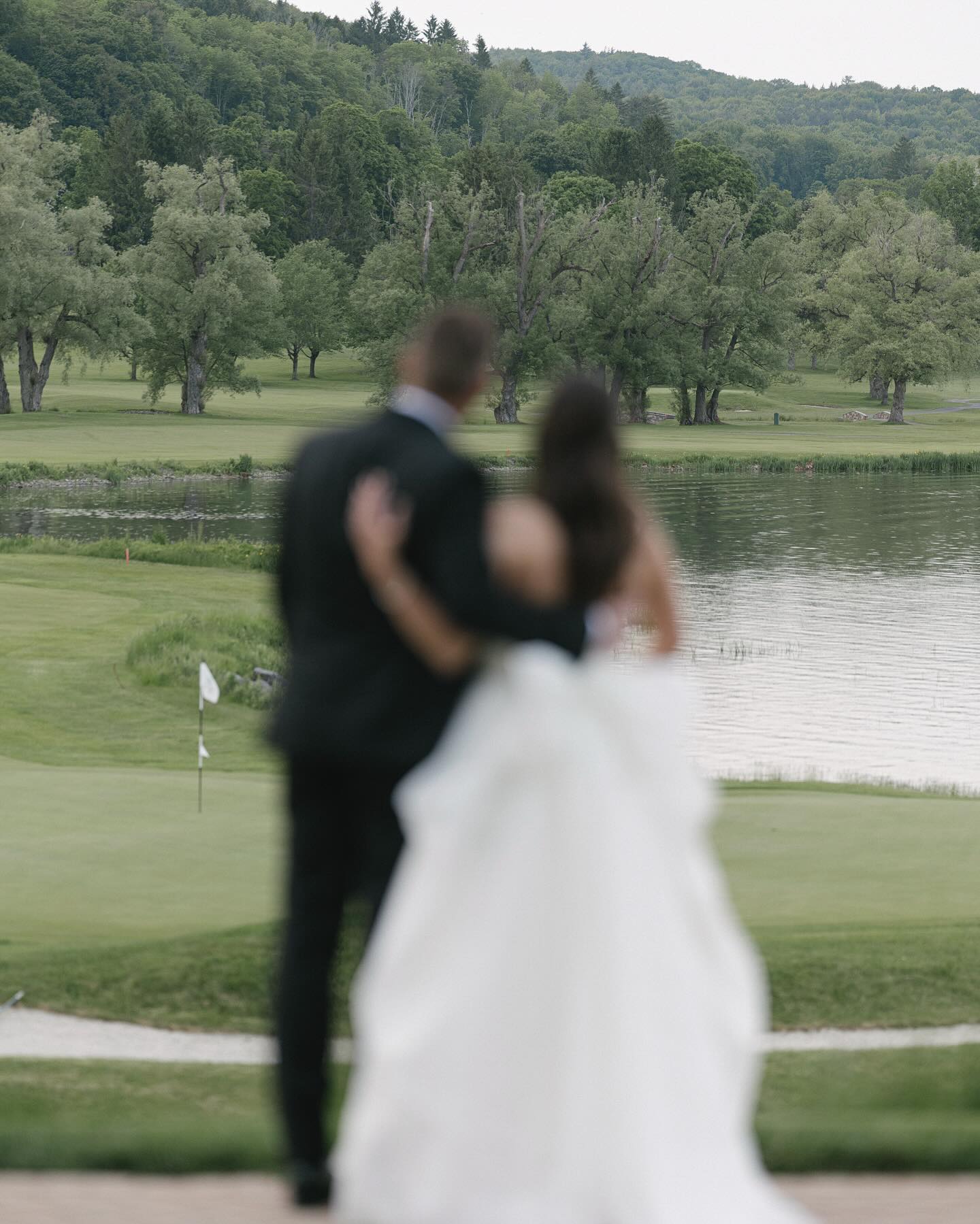 janie + james 🩵 the sweetest celebration in cooperstown, new york. an incredible wedding with the best crowd!
@josephgovphoto
@otesagahotel
@aroseisaroseflorist
@makeupbysamseith
@alexandrias_beauty
@92sutton