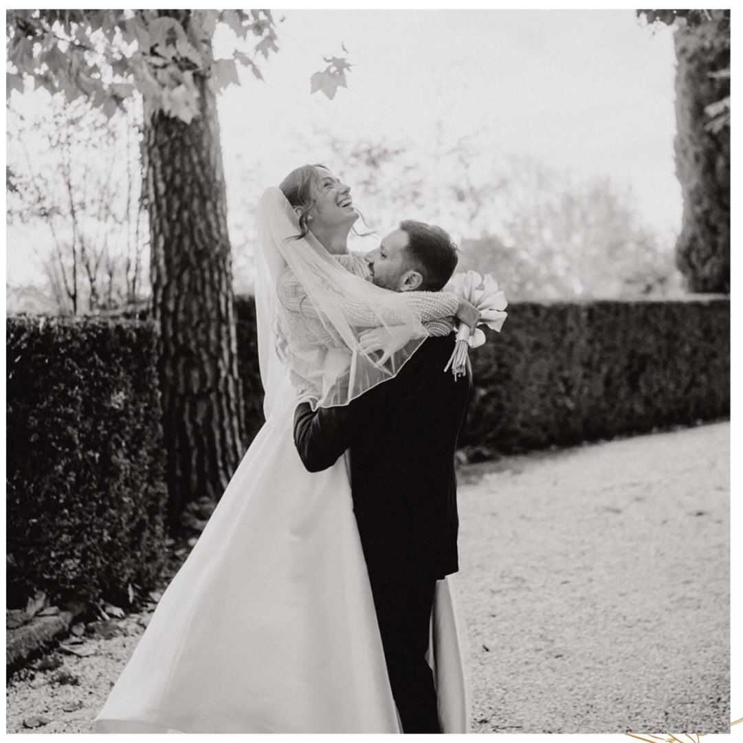 📍 Château de Nans — Élégance, charme et authenticité au cœur de la Provence 🌿
Un cadre idéal pour célébrer vos plus beaux moments, entre nature et patrimoine.
📞 Réservations & infos : 04 42 18 00 00
#ChateauDeNans #ProvenceSud #MariageDeReve #LieuDException #EvenementPrive CharmeProvençal MomentsInoubliables