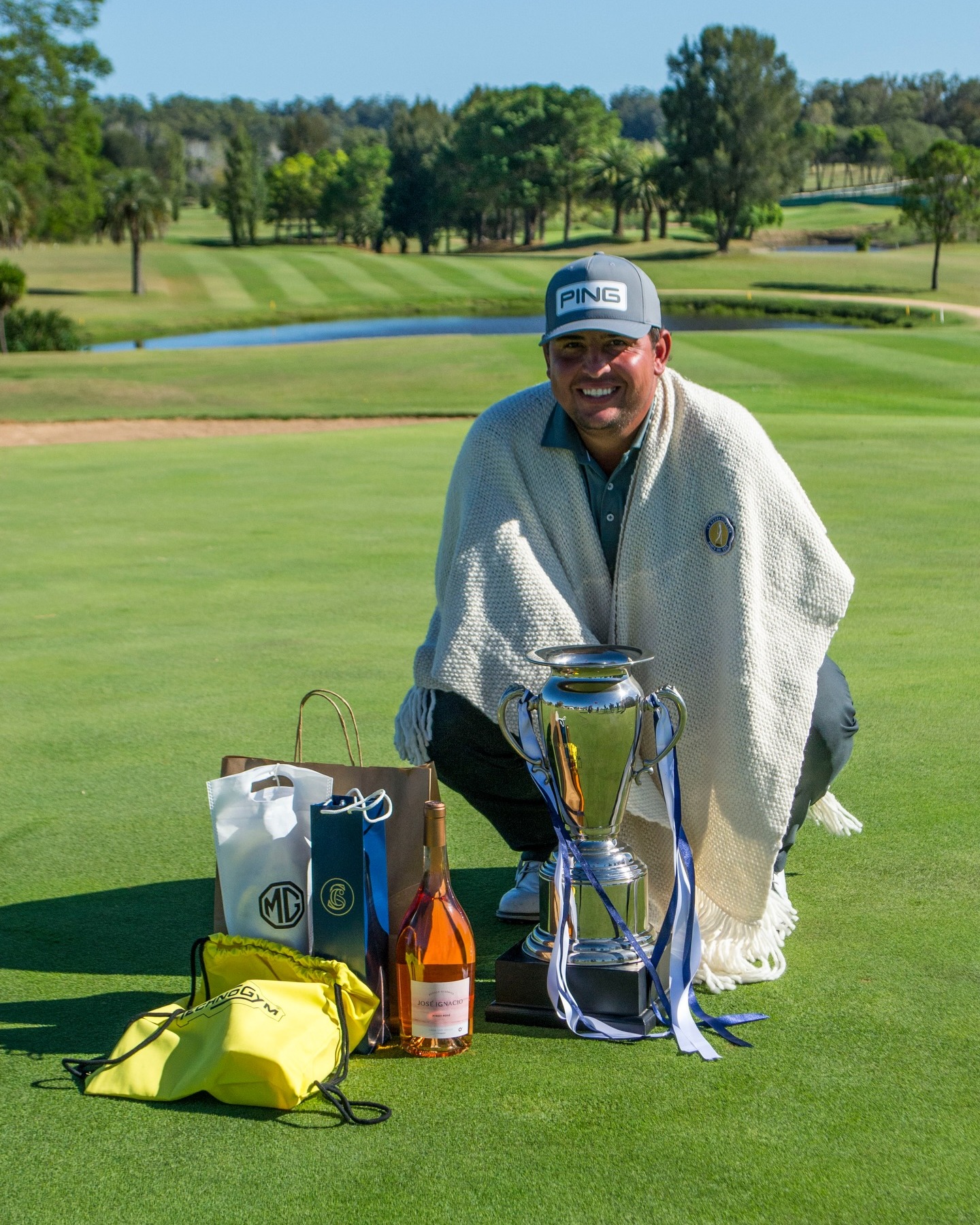 El campeón del LAAC pisa fuerte de cara al Masters 🏌️♂️🔥
Gran triunfo de Mateo Pulcini en el 3° Abierto del Este, midiéndose con profesionales en La Barra Golf Club, Punta del Este 🇺🇾🏌️♂️
#LAACgolf