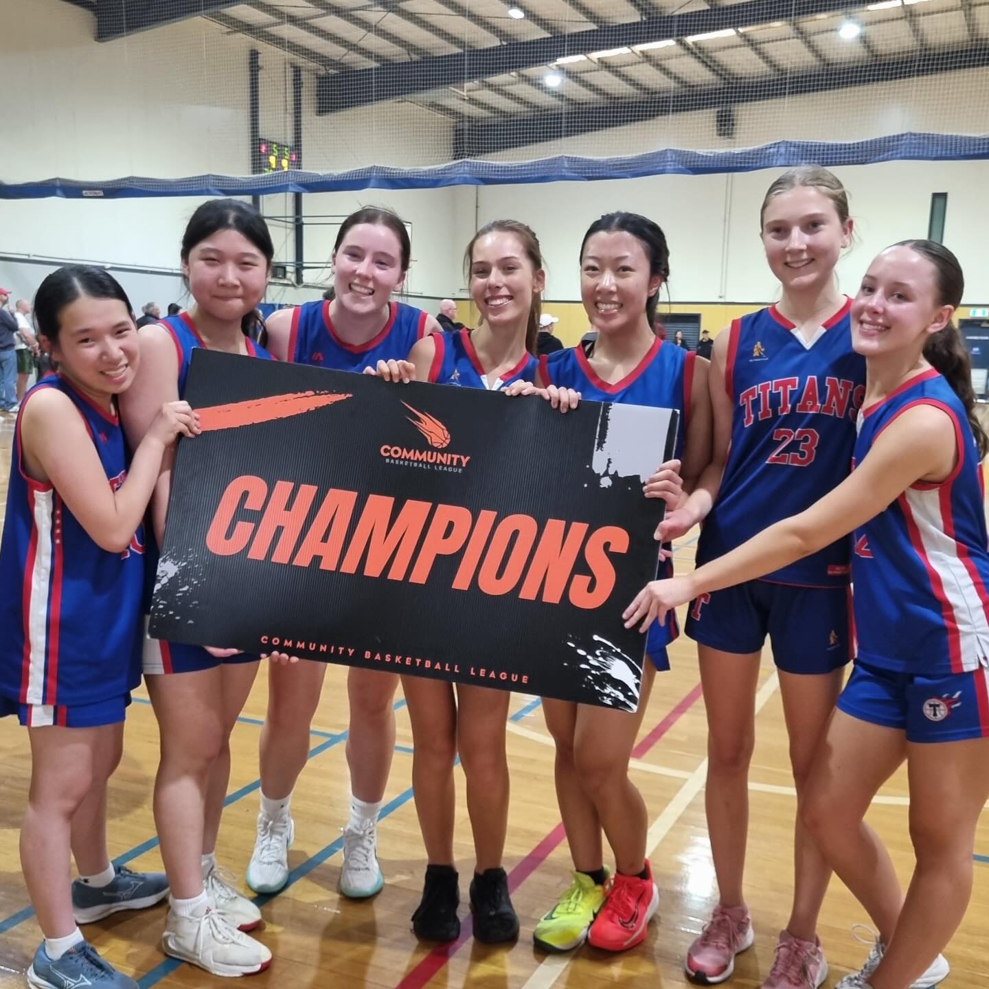 Titans Red Sox getting it done in style yesterday. Lots to smile about! ❤️💙❤️💙 well done to coach Mark and the girls.
@cdba.communitybasketballleague
