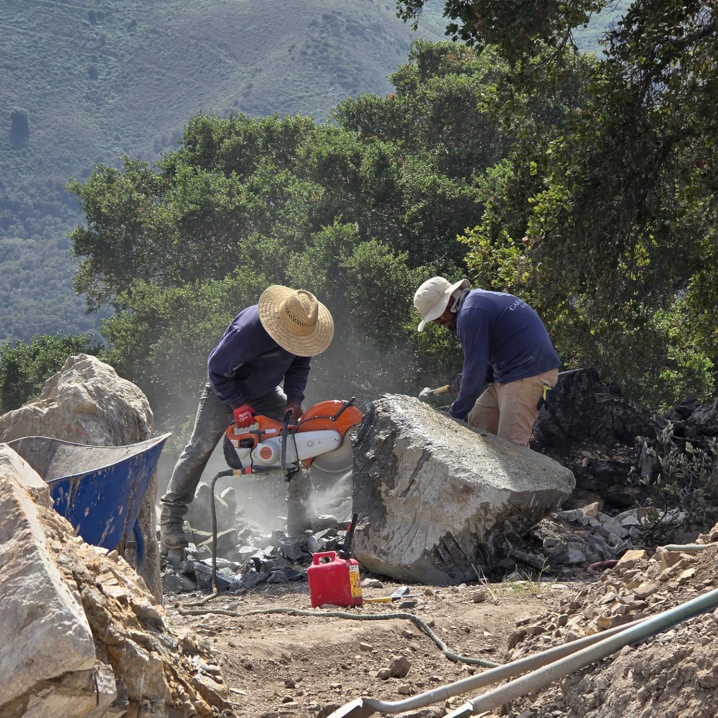 Work in progress - constructing a dry stack boulder wall using locally sourced granite boulders fitted and held together by gravity- no concrete, no steel, no mortar- tight joints. This is going to be a masterpiece when it's done. #CarmelValley
#HandCutStone
#DryStackBoulderWall
#CarmelPointLandscapes
#LandscapeDesignBuildandMaintain