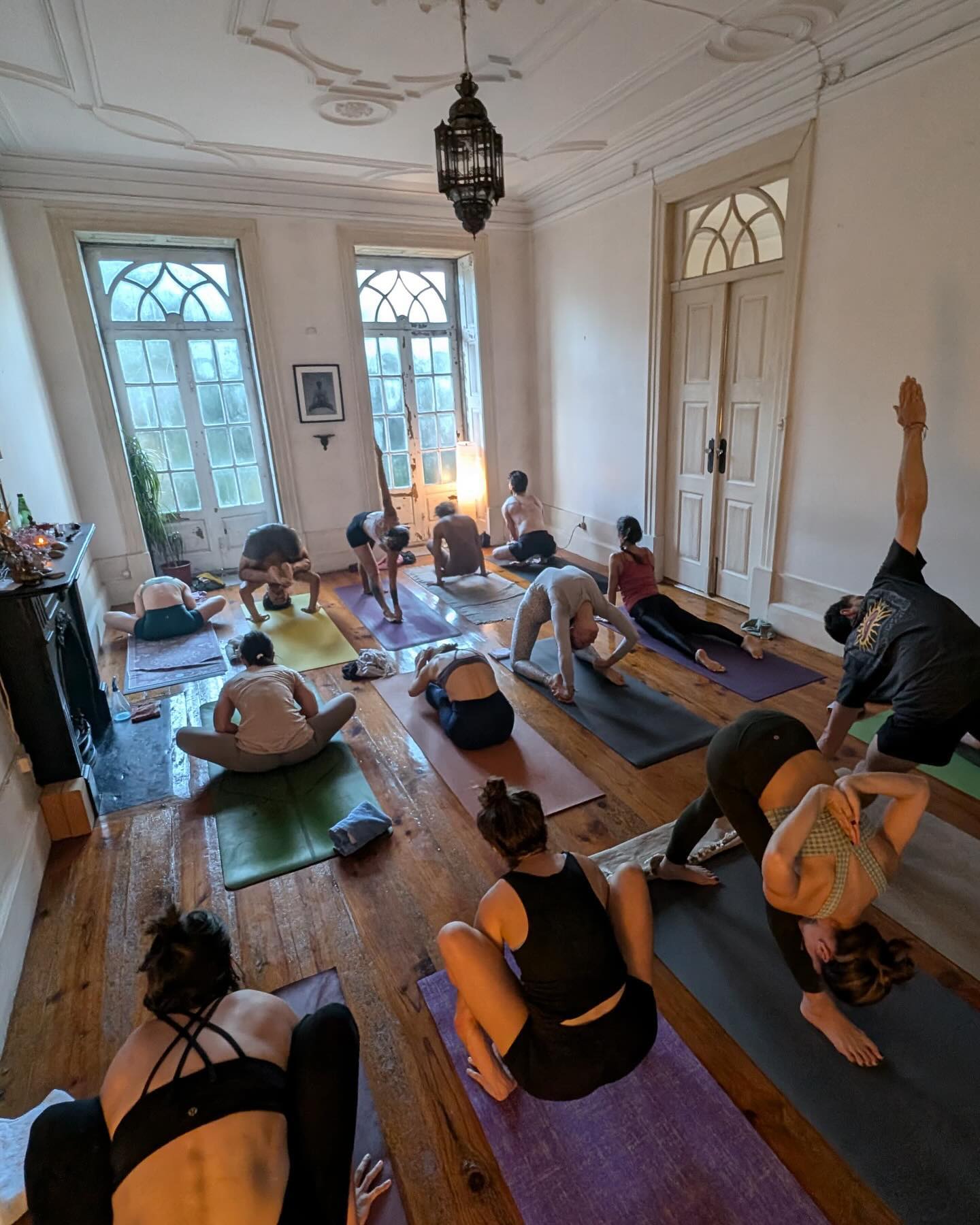 Today we said goodbye to Arne. It’s been 10 days of pure, meaningful nourishment, which I believe has left an impression on us that we’ll carry into our practices and our lives. Thank you all for your presence. It was very special. ✨🙏🏻
Here are some memories of the workshop. Already excited for next year! 👀🙌🏻
#ashtangayoga #love #community #meaningful #ashtangacommunity #yogaporto
