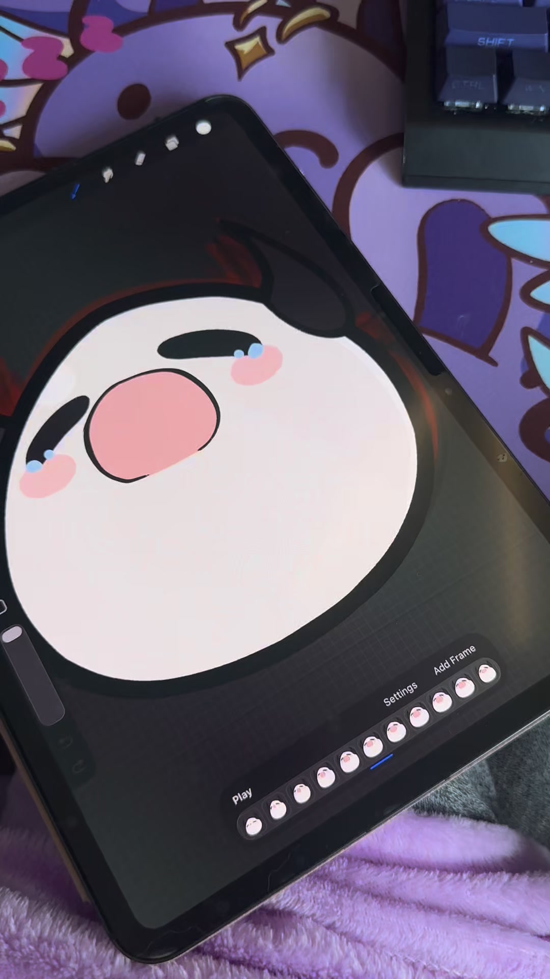 That time I made an animated emote for my friend @mimoryvt and turned it into a keyring too!
I love that these finally arrived!
#vtuber #vtubermerch #vtuberart #VTuberEN