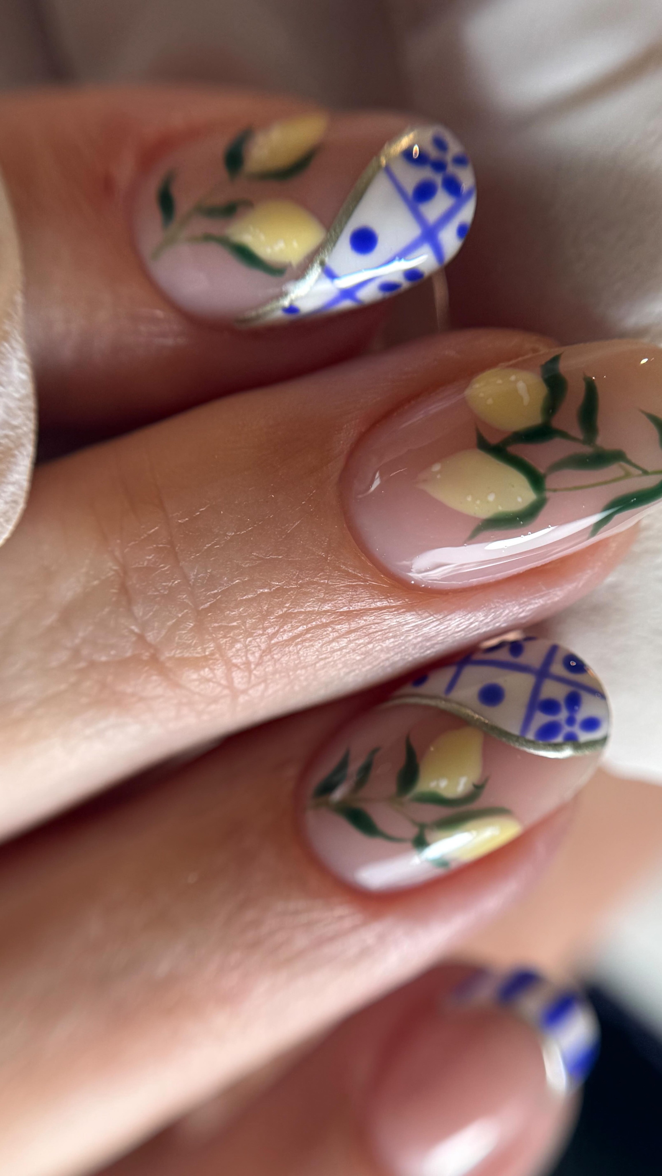 You’re not behind.
And you’re not failing.
In many cases, you were simply taught incomplete or outdated information.
A lot of nail techs are doing their best with what they’ve been shown, repeating techniques, habits, and processes without ever being taught the full picture.
That can look like:
-Struggling with retention
-Overfiling without realising
-Relying on products instead of understanding prep
-Not fully understanding exposure risks
None of that means you’re not capable.
It means you haven’t been given the right knowledge yet.
Growth in this industry often requires unlearning what we thought was correct, and replacing it with better, safer, more effective techniques.
And that takes time.
You’re not behind.
You’re learning.
If you’re ready to improve your technique and build confidence in your work, my training is designed to support you every step of the way.