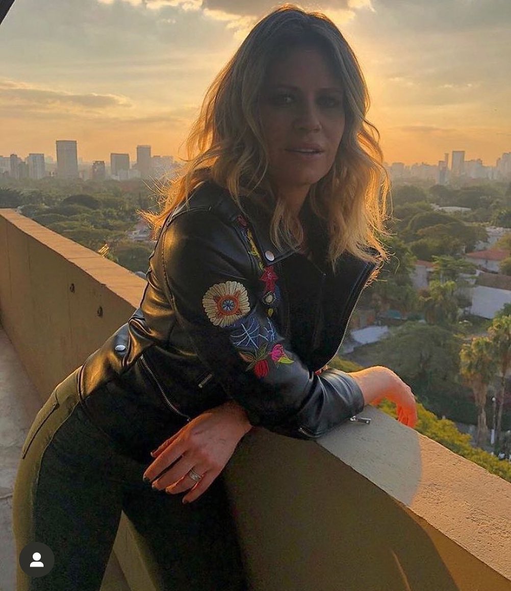 Didi Wagner: jobs variados #publicidade #youtube #programade verão
Produção e styling meus
#figurinobelmurray