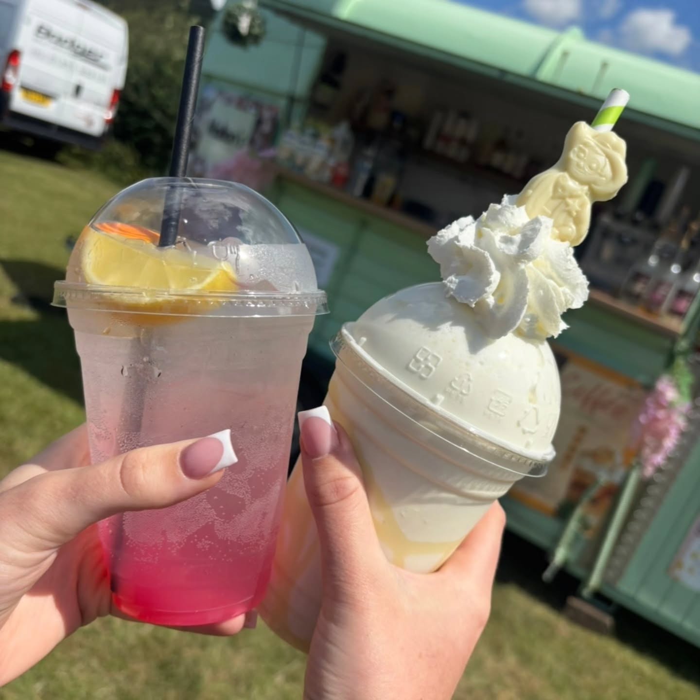 ✨ Trader Spotlight – This Saturday! ✨
@maltons_drinks_company
We’re excited to welcome Maltons back to Taunton Independent Market this Saturday 28th March! 🎉
Get ready to treat yourself… their menu is next level indulgence 👇
🥤 Milkshakes
Brownie • Kinder • Crème Egg • Mini Eggs • Mint Aero • Milkybar • Pistachio • Oreo • Galaxy • Twix
✨ Homer Shake (Raspberry & White Chocolate)
🍹 Lemonades
Dragonfruit & Mango • Pink Lemonade • Cherry • Raspberry • Tropical • Blueberry • Strawberry
☕ Loaded Hot Chocolates
Galaxy • Milkybar • Mint Aero • Honeycomb • Caramel • Gingerbread • Pink Vanilla • Cadbury’s
Whether you’re craving something chocolatey, fruity, or totally over-the-top… Maltons have you covered 😍
📍 Castle Green, Taunton
🗓 Saturday 28th March
Tag someone you’re bringing with you 👇
#Milkshakes #lemonade #SupportLocal #StreetFoodUK #Taunton SomersetEvents