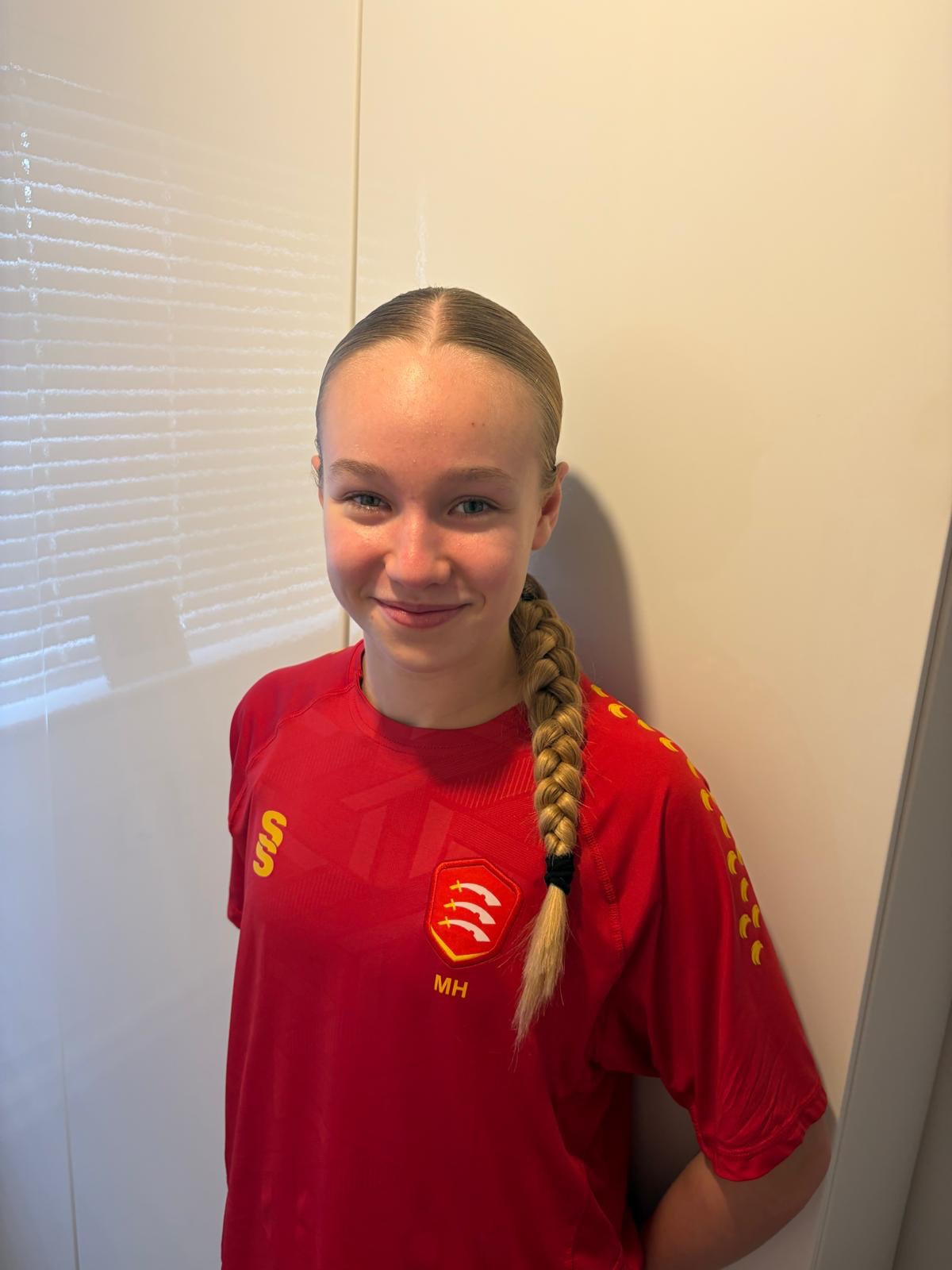 🏏we are so proud to celebrate the 6 girls from @hornchurch_athletic_cricket who have been selected by @essexgpathway @essexcricket.
Millie & Ayra have been selected to represent Essex u13 Chelmsford hub.
As part of the Early Eagles Programme; Emma & Aanya (Dagenham hub) Willow & Isla (Basildon hub) have also been training hard all winter.
Keep up the hard work girls 👏🏏