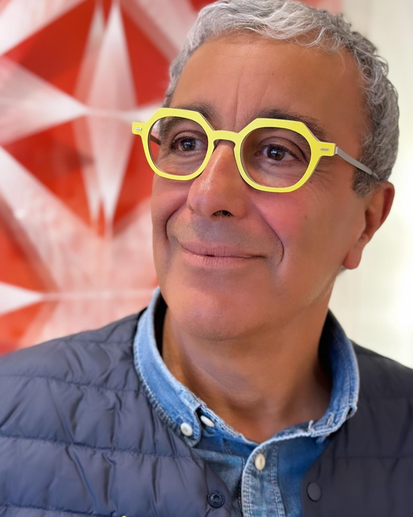 @nina_mur_eyewear , la précision de la technologie alliée à la délicatesse de l’artisanat. Lunettes Madrilènes fabriquées à la main à partir de bois de bouleau. #opticiencreateur #opticiencreateurlevallois #levallois #levalloisperret