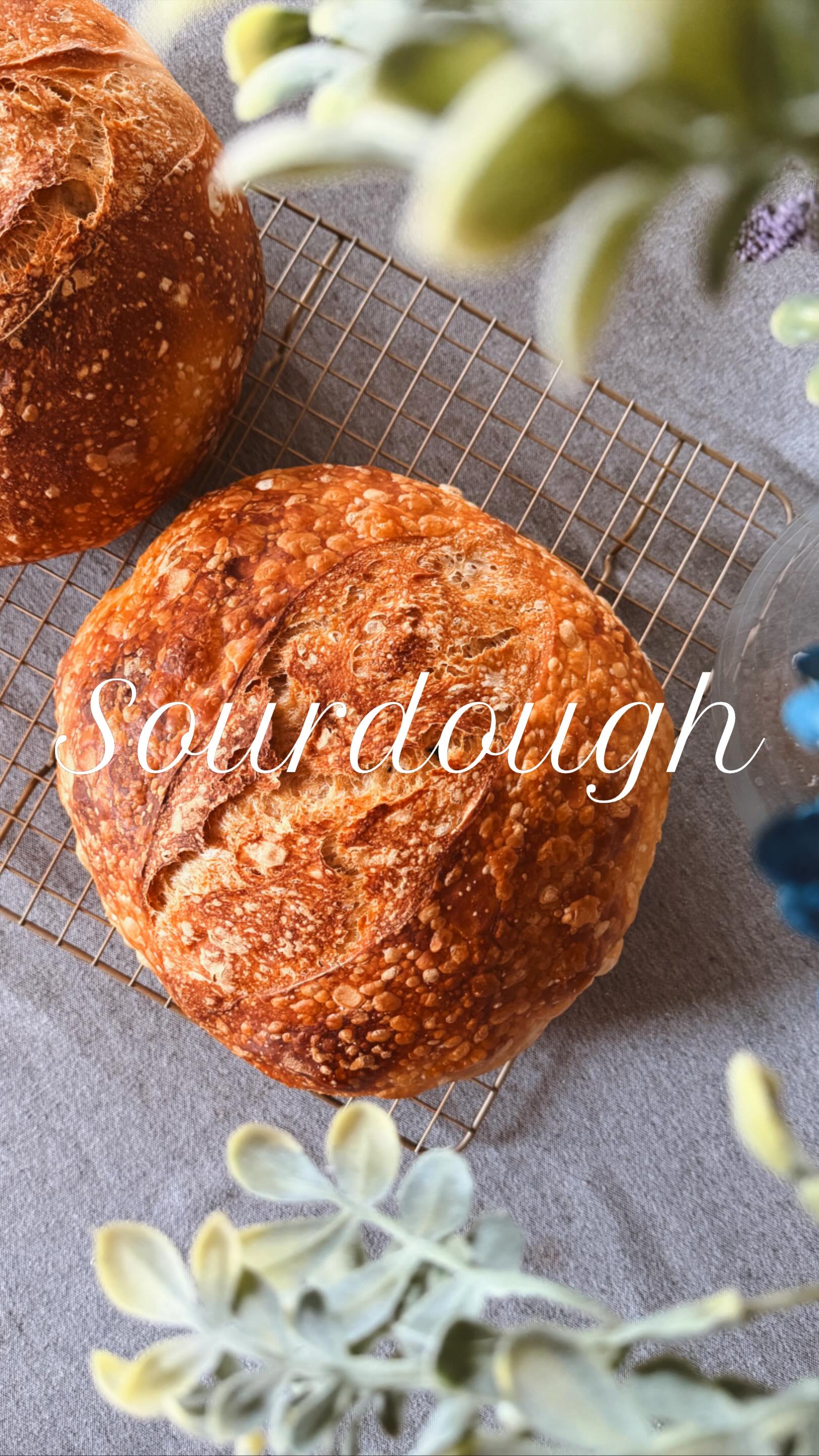 Very excited to be offering sourdough…this bread is super soft yet dense and moist - makes AMAZING toast. Don’t forget the butter - lots and lots of butter 🧈
There is some on the site for the Easter pre-order, the cut loaf is the small one available during the sale and the larger one is in the pre-order - link in bio. You won’t be sorry ❤️
#sourdough #bread #peterborough #norwood #asphodelnorwood