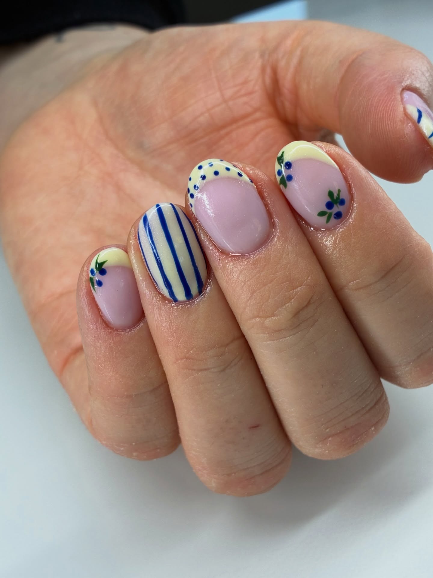 Oh these are cute 😍💛🫐
#nailart #nailsnailsnails #nailinsporation #springnails