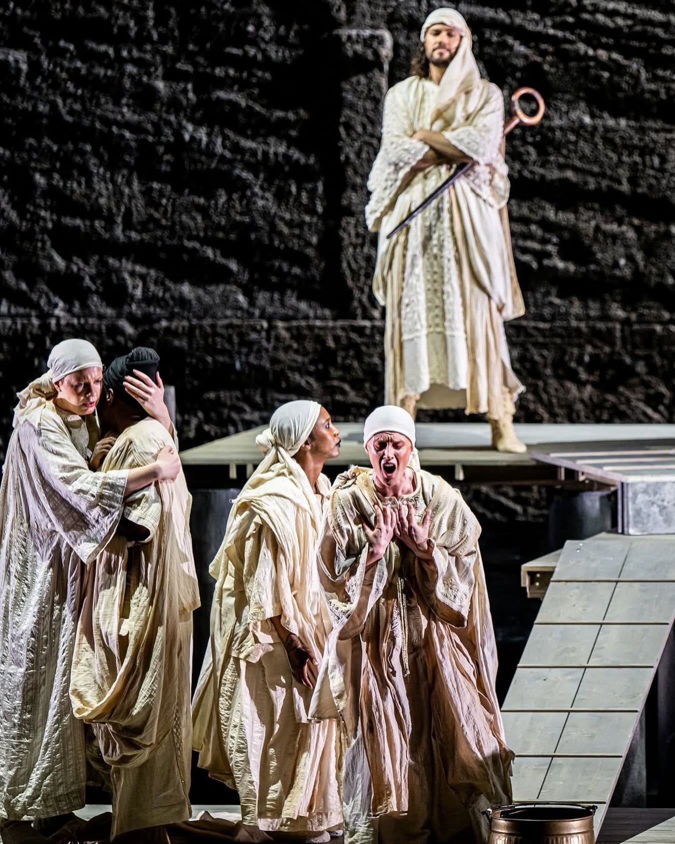 DAS RHEINGOLD - FROH - @osterfestspielesalzburg
SHOW 2
MARCH | APRIL 2026
Wotan CHRISTIAN GERHAHER
Donner GIHOON KIM
Froh THOMAS ATKINS
Loge BRENTON RYAN
Alberich LEIGH MELROSE
Mime THOMAS CILLUFFO
Fasolt LE BU
Fafner PATRICK GUETTI
Fricka CATRIONA MORISON
Freia SARAH BRADY
Erda JASMIN WHITE
Woglinde LOUISE FOOR
Wellgunde YAJIE ZHANG
Floßhilde JESS DANDY
Conductor KIRILL PETRENKO
Production / Set / Costumes KIRILL SEREBRENNIKOV
Sculptures THE RECYLE GROUP
Light SERGEY KUCHER
Video YURIJ KARIKH
Co-Costume Designer SLAVNA MARTINOVIC
Choreography IVAN ESTEGNEEV
Dramaturgy DANIIL ORLOV
BERLINER PHILHARMONIKER @berlinphil
@mwamanagement 📸 @vahid.amanpour