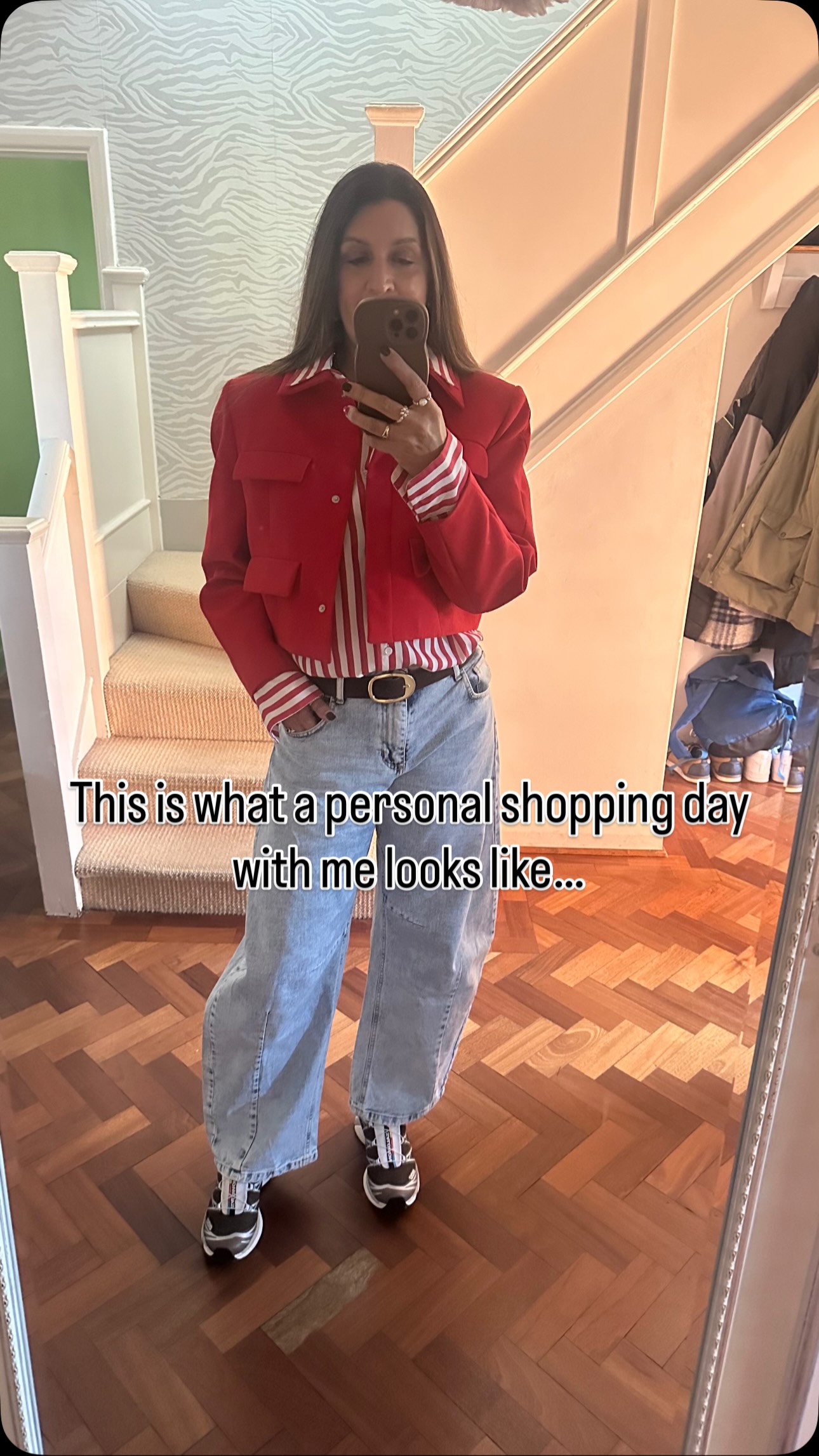 Come with me and my client on a personal shopping trip to Covent Garden⦠šļø
The part you donāt always see?
The preparation.
The day before, I spend time sourcing and pre-selecting pieces, all based on my clientās brief, budget, colouring and what sheās looking for.
So when the day arrivesā¦
she simply turns up and enjoys the experience.
And this is where the magic happens.š
Trying things on.
Seeing what works.
Understanding why it works.
And yes⦠a lot of laughter along the way š¤š
Summer dresses were on the list and this green one was just perfect on her š.
We also found some beautiful tops and shirts that will slot effortlessly into her current wardrobe, giving her so many more outfit options without needing to start again.
āļøA successful day.
āļøA happy client.
āļøA wardrobe that now makes more sense.
Because itās never just about what you buyā¦
itās about how it all comes together. ššš#stylesignature #personalstylistepsom #personalstylistsurrey #styleconfidence #personalshoppingservice