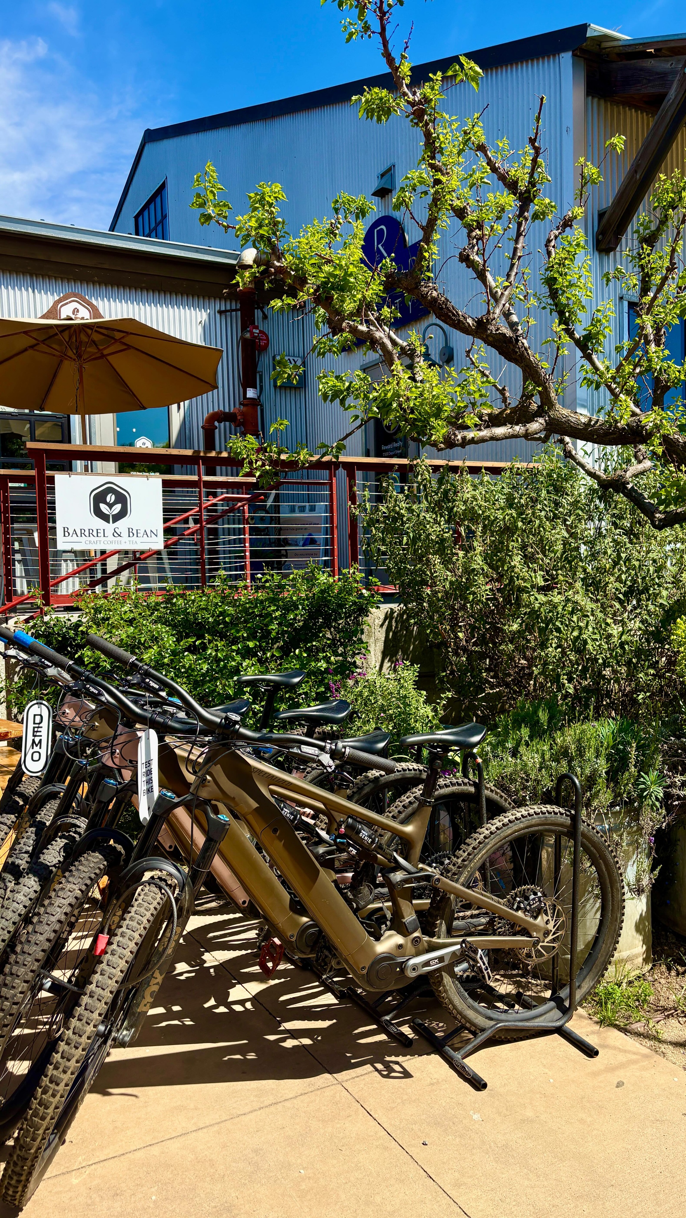 Spring has arrived at the Granary 🌿🌸
Listen to the birds chirping as they search for water to bathe in, and wander through the gardens where bees help bloom our gardens. ⛲️🐝
Rent a bike from @ridemorganhill and take a scenic ride, then unwind with a flight of craft beers from @therunningshopandhops . Treat yourself to a fresh look @glossbeautyloungemh , to welcome the season with a new haircut ✂️✨
- @visitmorganhillca @mhcoc @buy_local_morgan_hill