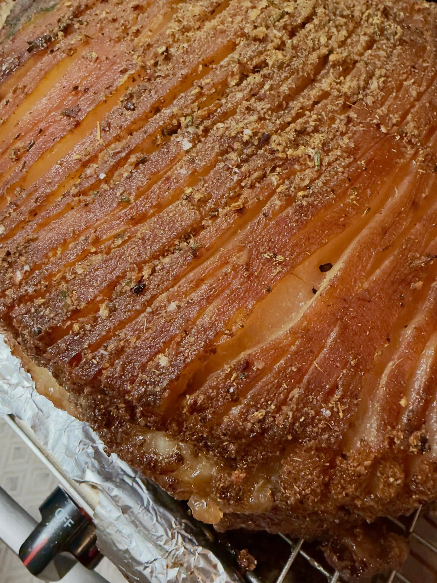 Won a 15lb Ibérico pork shoulder and did the only sensible thing: host a potluck.
Italian dry rub. 36hr dry brine. Overnight chill. 10hr roast. Final broil for the skin despite the weak conventional oven.
Ssam spread, japchae, banchan, good people.
We didn’t need an excuse to gather. But 15 pounds of Ibérico certainly helped.
Recipe on The Happivore Life substack 👉 happivore.substack.com
#ibericopork #thehappivorelife #homecooking #potluck