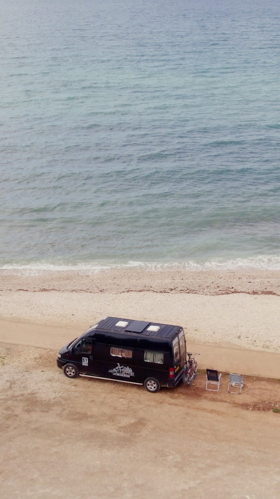 🇱🇺 Mat engem Camper vum Fiisschen an d'Vakanz! ☀️🌴 Kuckt op www.fiisschen.lu a fannt de perfekte Camper!
🇫🇷 Avec un camping-car de Fiisschen, partez en vacances ! ☀️🌴 Consultez www.fiisschen.lu et trouvez le camping-car parfait !