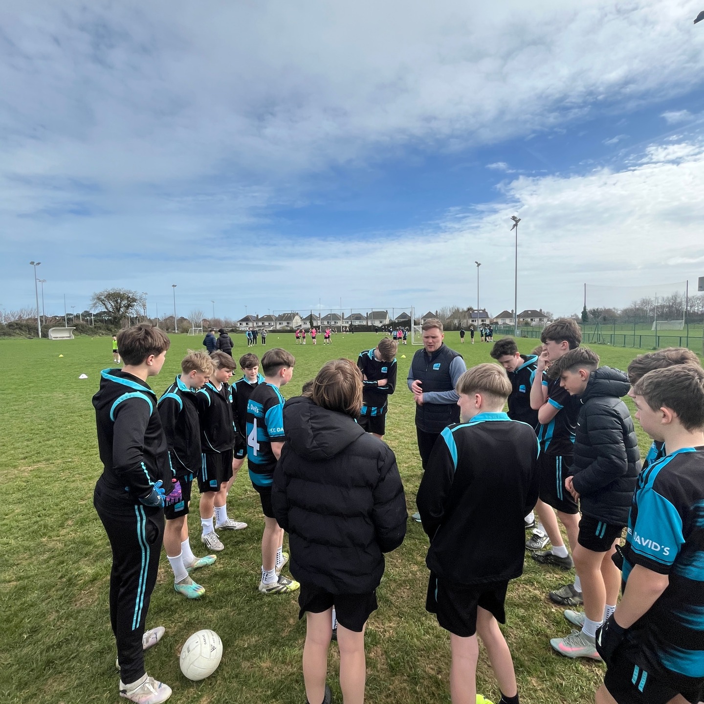 Our First and Second Year boys took part in an exciting blitz against Greystones Community College at Éire Óg yesterday, showing off their impressive skillset in their final match of the season. Read more on our website 🏐