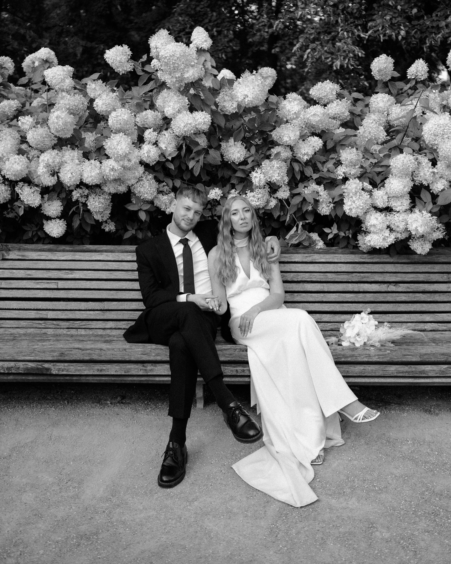 Greta ir Pavel 🖤
Planavimas: @kmvestuves
Suknelė: @vielaclothing_com