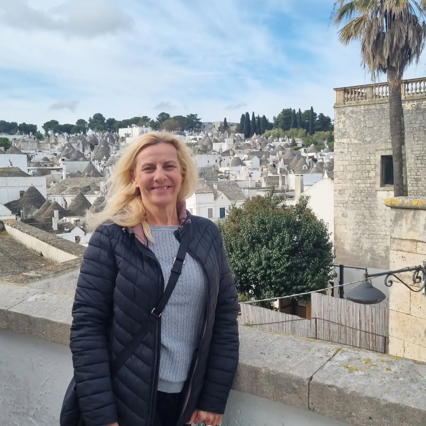 SJP has fallen in love with Puglia, especially Alberobello.
I'm staying in such a cute, traditional Trulli and had the pleasure of walking through the little alleyways to reach the local trattoria for breakfast.
It was not my usual Monday morning, but I'll happily take it.
😊
#sjpholidays#magaritours#visitpuglia#visitalberobello#personaltraveladvisor