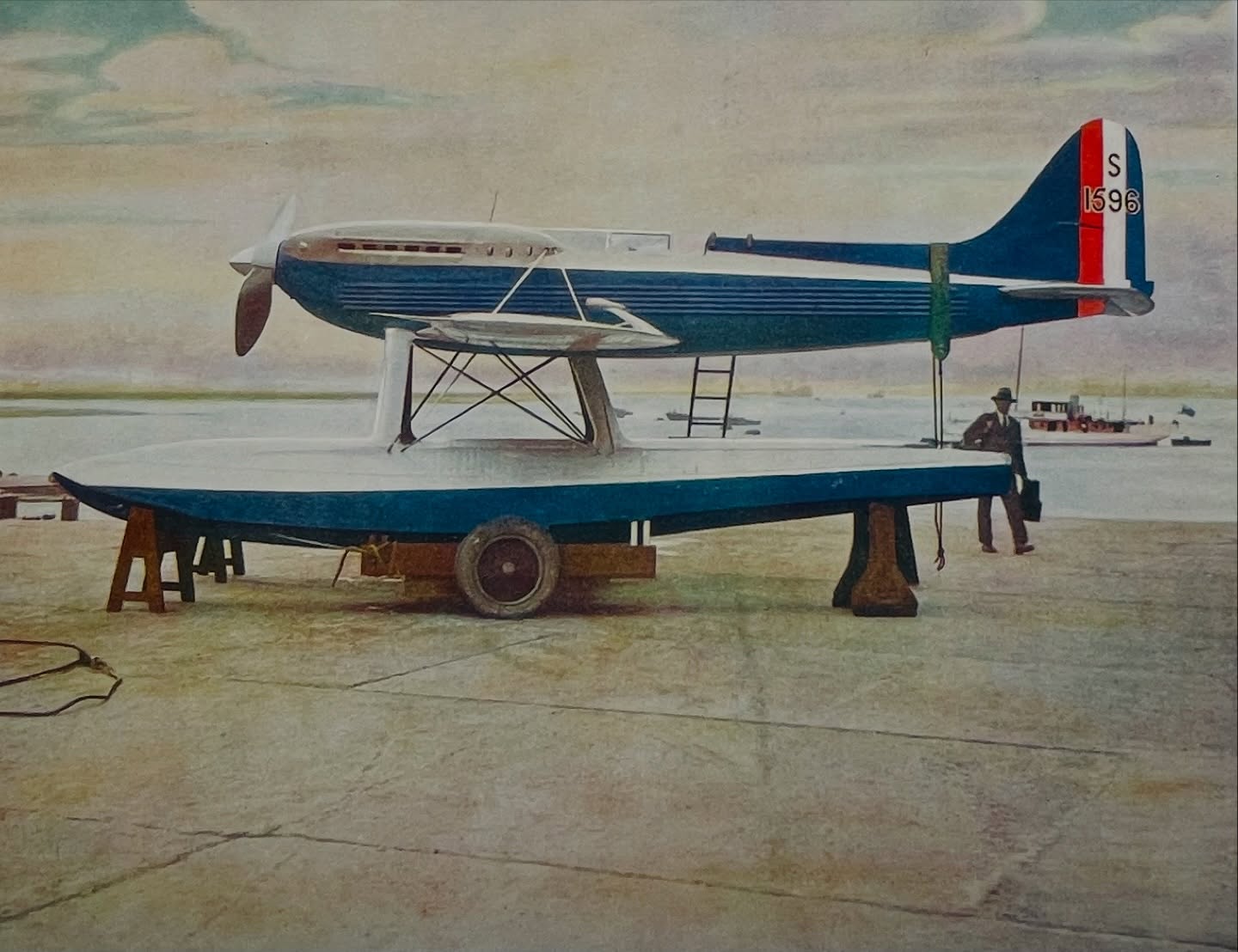 1930’s/40’s Vintage illustration at its best.
Children’s publications of the period often include quality illustrations that cleverly capture movement and excitement.
Warne’s book of Motor Cars & Aeroplanes is a perfect example.
Various period examples available to view at our showroom.
#books #retro #greatbritishrevivals