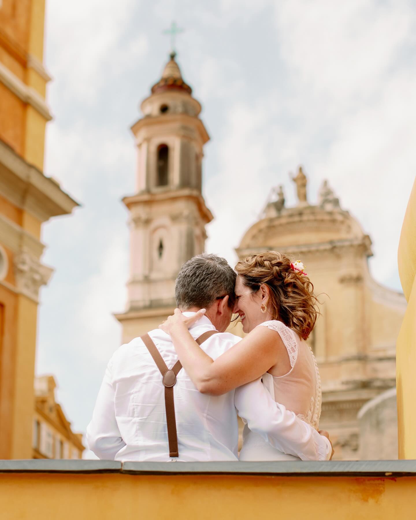 Une séance photo haute en couleur dans les rues du vieux Menton!
#photographiedemariage #photographemariage #photographedemariage #photographedefrance #mariage #mariageprovence #mariagecotedazur #photodemariage #mariages #mariage2024 #mentonfrance🇫🇷