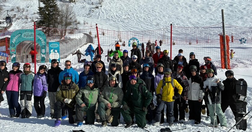 And that’s a wrap ! Well done to all our basi trainees after their level 2 exam ! #snowskool #basi #thesnowbase #skiinstructorlife #skiinstructorcourse