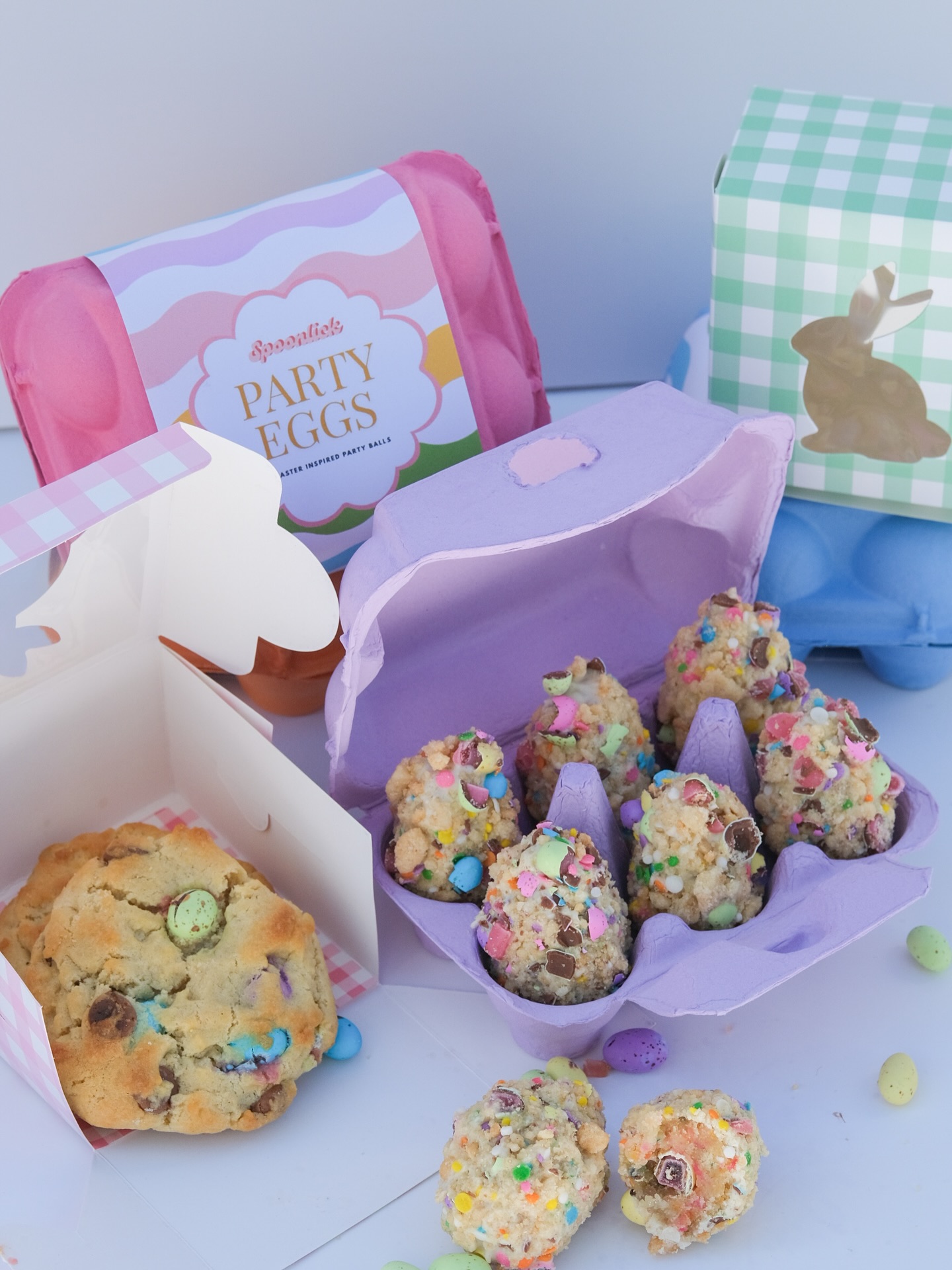 Easter launch dropped ! π£
LIMITED STOCK βΌοΈ
Party Eggs - pack of 6 - R180
( party balls with a Easter twist )
Speckled egg chocolate chip cookies - pack of 2 - R75
To order send a DM , and we will get back to you !
#easter #chocolateeggs #easterbasketideas #eastergiftideas