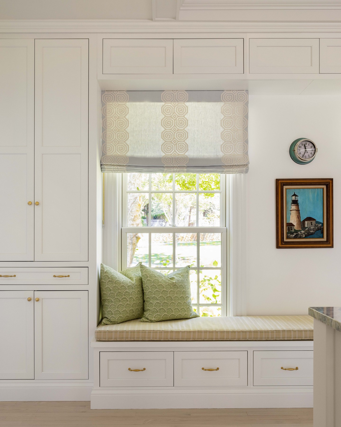 A cozy corner, reimagined.
Blending classic Cape Cod style with modern simplicity—designed and built with the care and craftsmanship we’ve delivered since 1971.
Interior Designer: @arielokin
Photographer: @donnadotan
#CapeCod #CoastalLiving #CustomBuilt #HomeDesign #RenovationInspiration #BuiltInCabinetry #InteriorInspo #NewEnglandStyle #CraftedWithCare #Since1971 #CapeAssociates #HomeDetails #DesignBuild