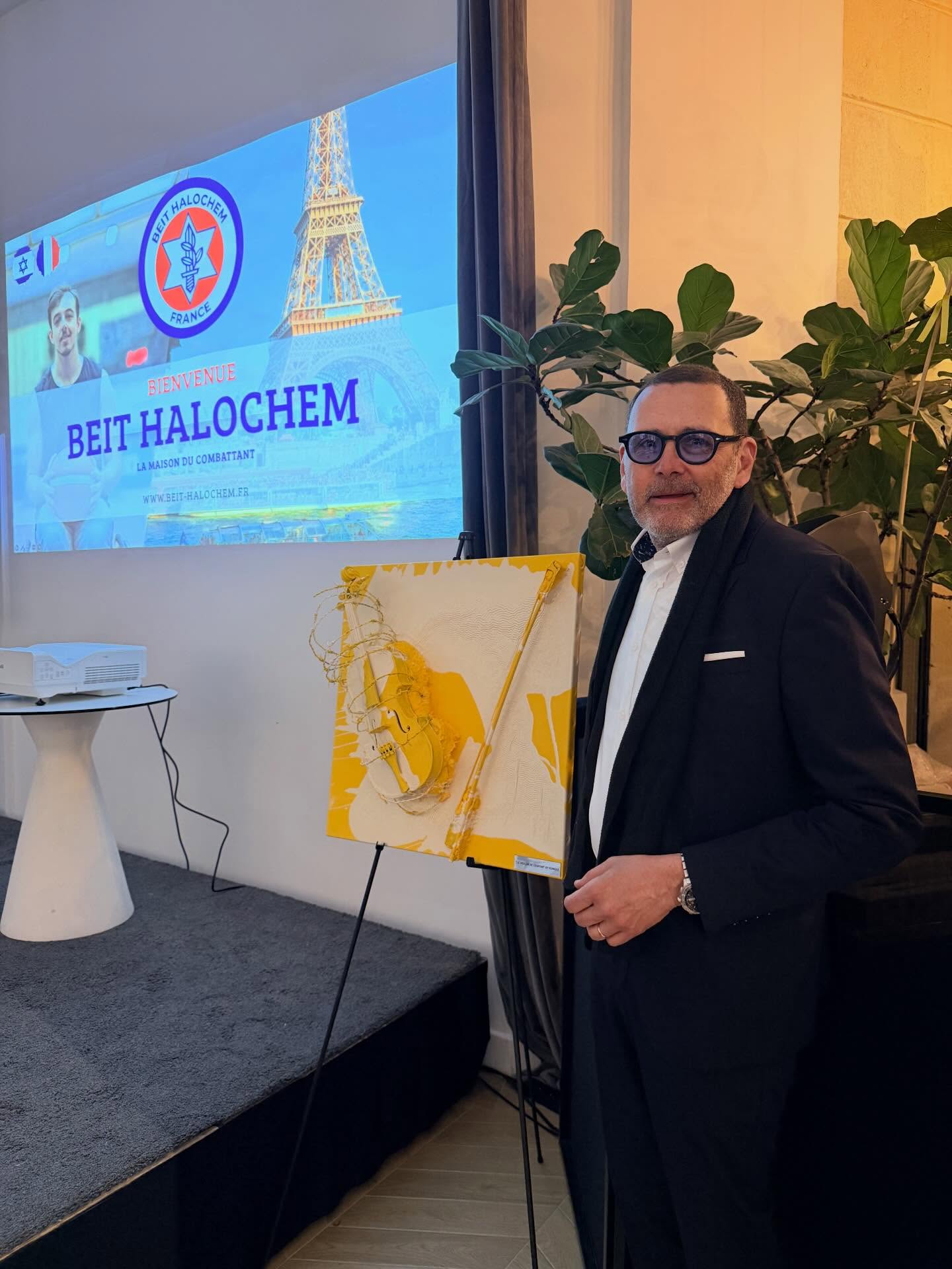 Don d’un Violon de l’espoir by Konqui à @beit_halochem_france !