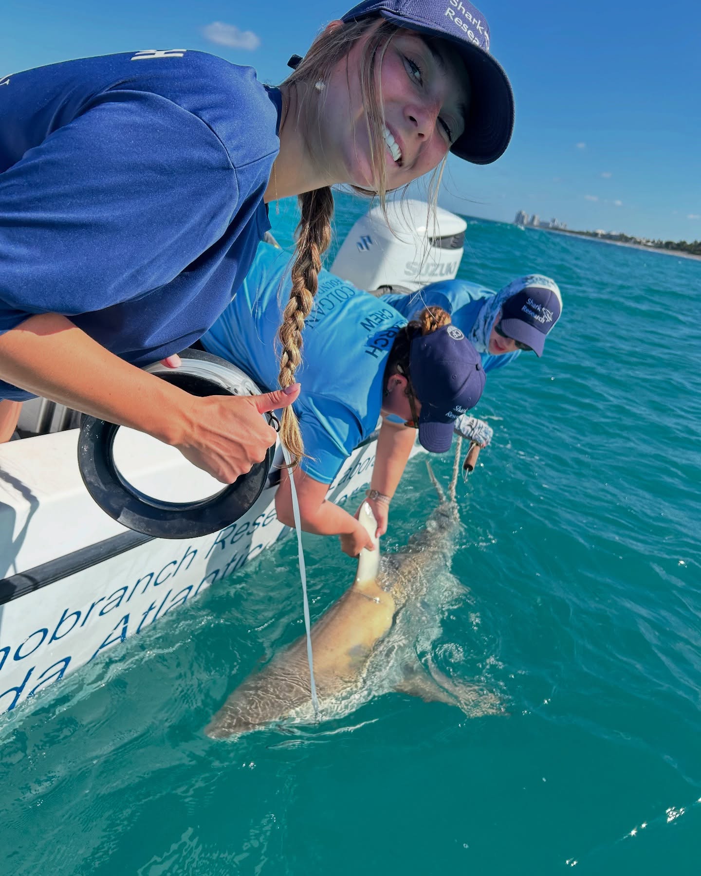 Very successful day with 4 #blacktip #sharks #tagged off @macarthurbeach including 1 #camera #tag and 1 @lotektelemetry #satellite #transmitter. Great to see some sharks still around before they start the #migration. Excellent work by the all #female crew of #undergraduate @carley_poz and #graduate #students @miranda.manross and @genevievesly09. Appreciate everyone helping @genevievesly09 to collect data for her #thesis #research. Grateful to @popsfishmarket for providing fresh #bait and to @colganfoundation for supporting our #shark #conservation work. @fauscience @dusky_boats #marinebiology #fieldwork #blacktips #sharkmigration