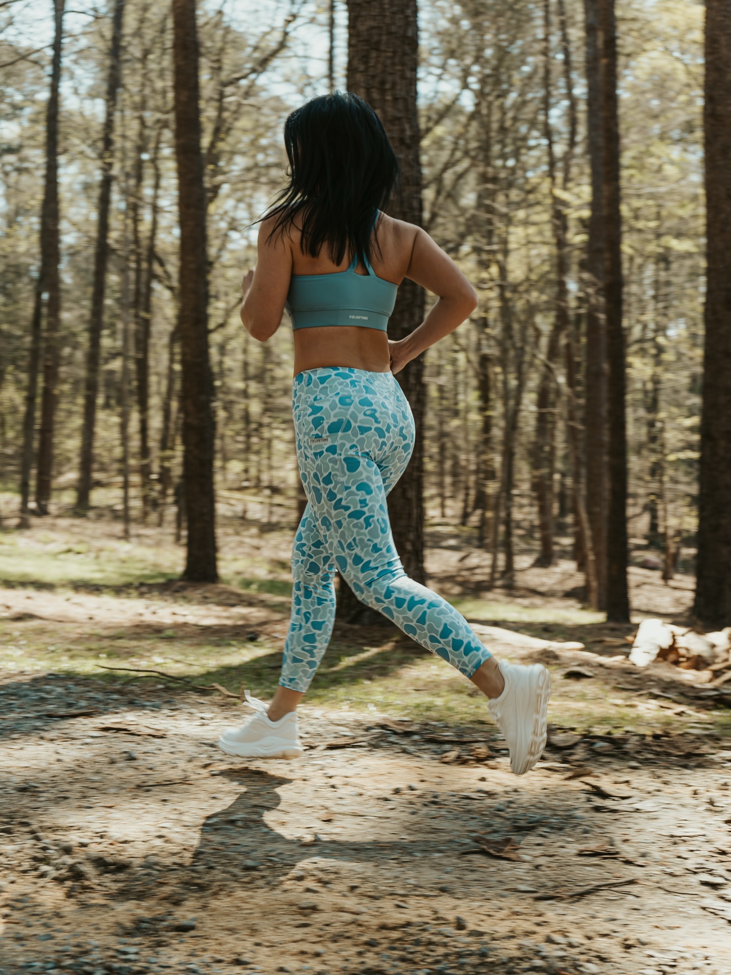 From dirt roads to morning runs, this set was built to move through it all.🏃♀️
Lightweight, comfortable, and made for real life outside — not just the gym.
Camo bottoms. Solid tops. No shortcuts.
Fieldstone women’s sets.👆🏽
#FieldstoneOutdoors #CamoActivewear #OutdoorWomen #RunWild #builtforthefield