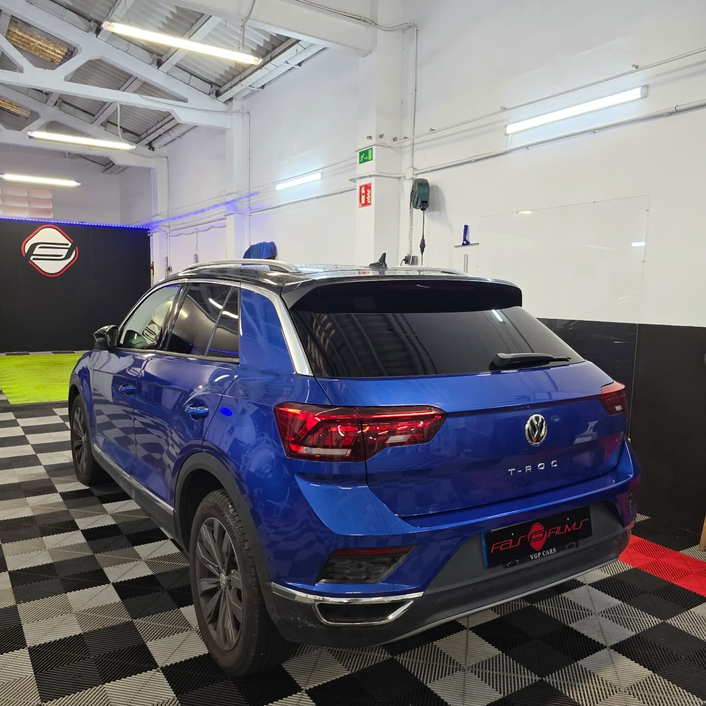 ✅Tintado de lunas FasFilms #volkswagemtroc Con lámina. XR BLACK 05
✅Para presupuestos llámanos o pásate por nuestras instalaciones.
FasFilms Windows SL
☎️Tel: 935305676 / 930273937
Whatsapp: 692421786
Calle Caballero 63 cp 08014
#fasfilms #tintadodelunasfasfilms