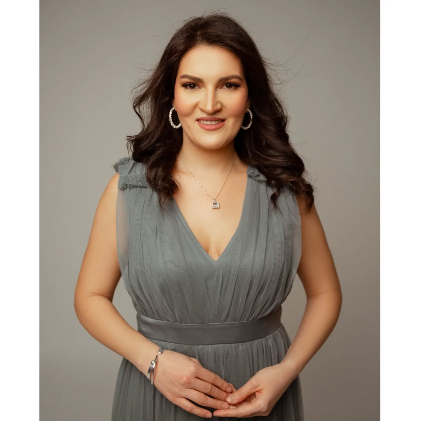 đ„° Photos @alla___rodionova
Makeup @schastlivzeva_mua
.
.
.
.
.
.
.
#throwback #Photoshoot #Photography #PhotoOfTheDay #operasingerslife #singerslife #instasingers #BehindTheScenes #PortraitPhotography #InstaPhotography #Photographer #StudioShoot #CameraReady #PhotoshootDay #dress #gown