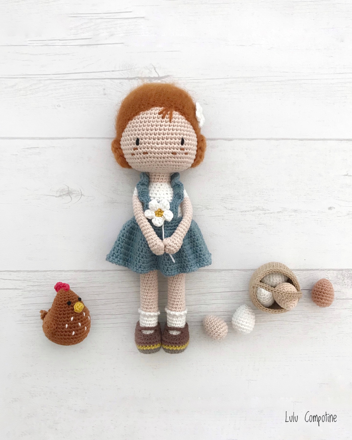 Quand des petites Hortense fleurissent dans vos commandes, ça respire les fêtes de Pâques 🌸🐣🥚
D’ailleurs, n’oubliez pas la petite promo en boutique sur tous les tutoriels de printemps jusqu’à vendredi soir minuit !
De mon côté, j’avance doucement mais sûrement sur le nouveau bonnet de Pâques du petit Copain que je voulais vous proposer… j’espère le terminer pour samedi !
#paques #easteriscoming #poupée #crochet #crochetdolls
