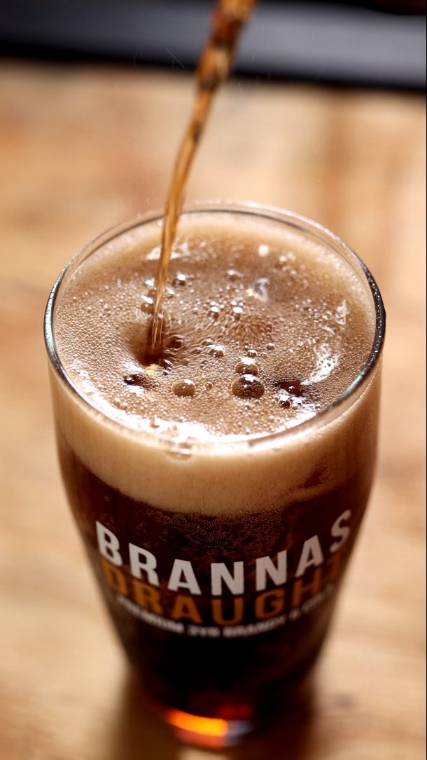 Let the weekend begin
Pours on pours.
Braais on braais.
Stories loadingโฆ
This is how it starts. ๐บ๐ฅ
#brannasmoments #brannasdraught #weekendloading #braaitime #cheers