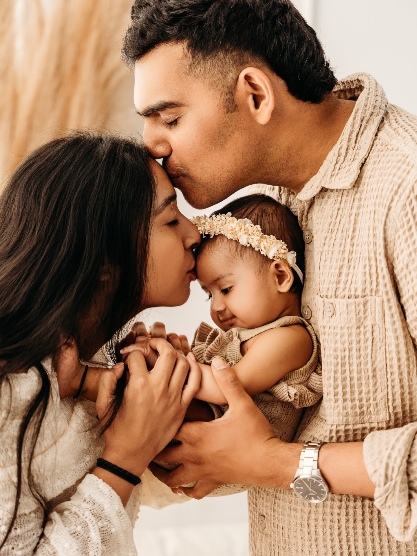 There’s nothing more powerful than love you can feel without words 🤍
In the quiet of my studio, this beautiful family shared a moment so pure…
gentle kisses, tiny hands held tight, and a love that fills every space in between.
These are the memories that matter.
The ones your little one will look back on one day and feel how deeply they were loved.
And mama…
you deserve to be in these memories too.
If you’ve been thinking about capturing your family like this,
this is your sign ✨
📍 Hobsonville Studio
🤍 Warm, timeless, and full of meaning
DM me to book your session or ask any questions
#familyphotography #aucklandphotographer #familylove