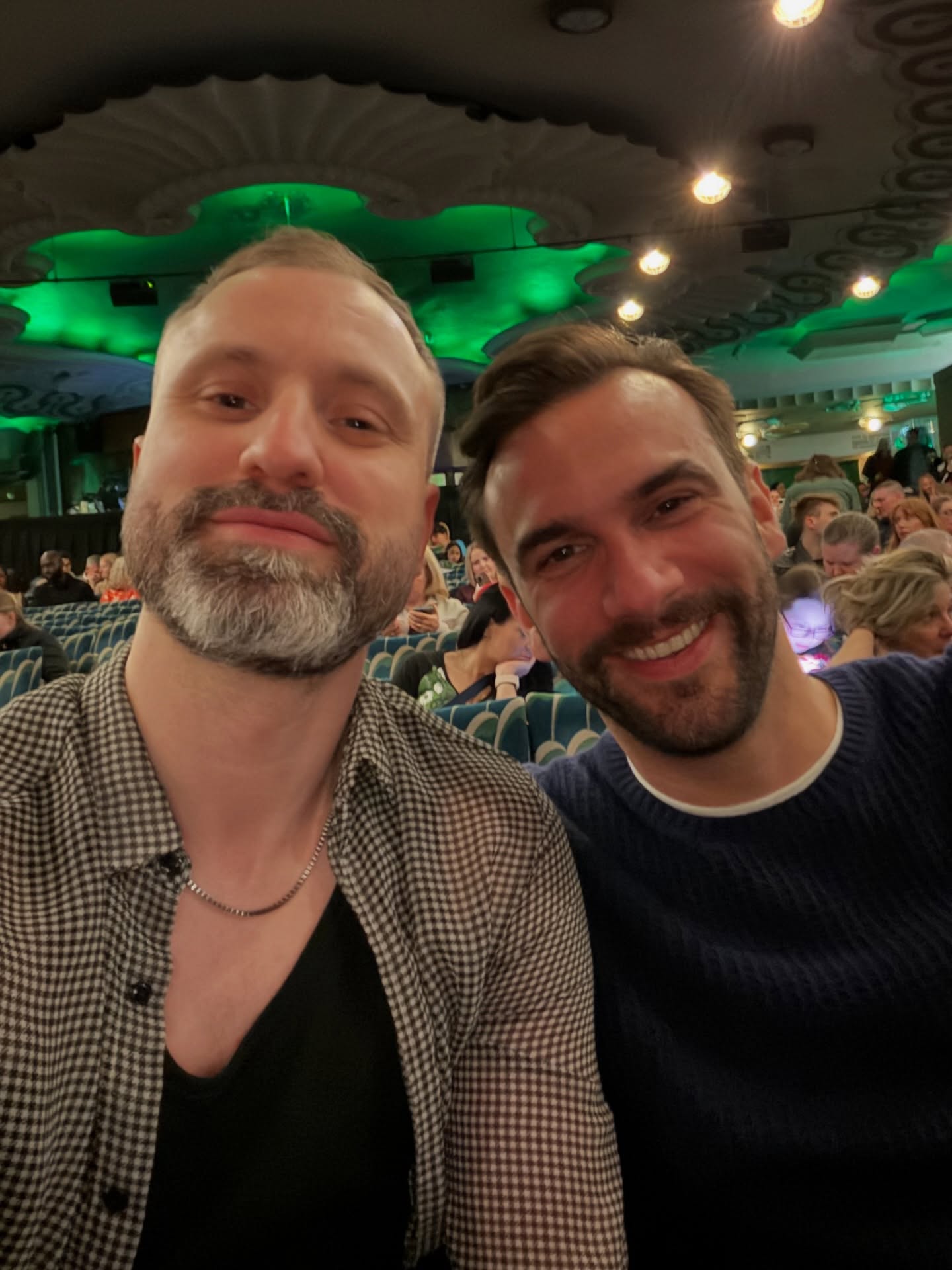 Who can name the theatre Borna and I went to? I’ve seen this show so many times I must stop! 🩷💚