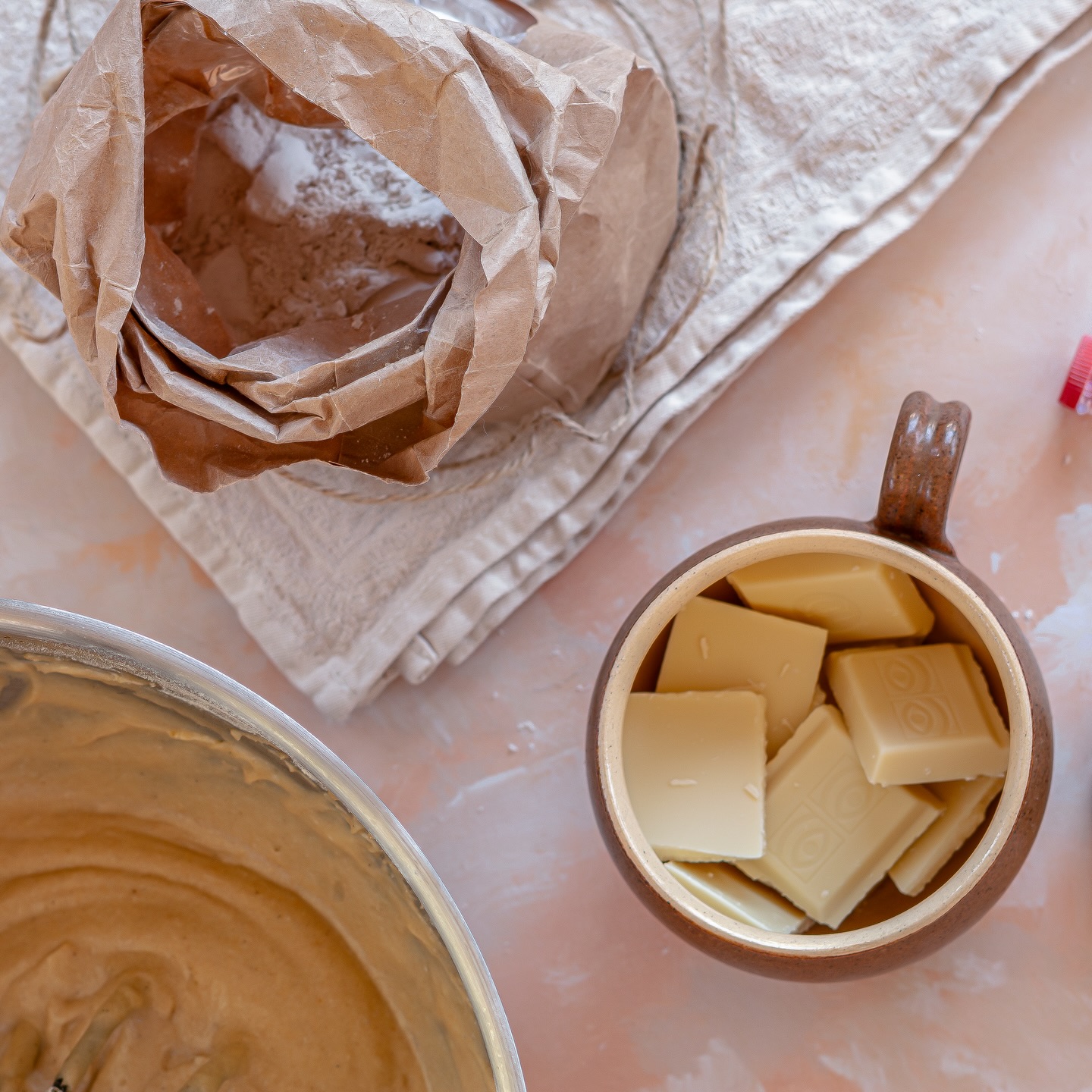 Cozy White Chocolate Spelt Muffins with Cardamom and Saffron 🧡Can be upgraded to cupcakes with a simple Mascarpone topping 🧁Comment RECIPE, and I will send it your way!Or copy and paste to your browser:https://open.substack.com/pub/healthycomfortfood/p/white-chocolate-spelt-muffins-withAnd don’t forget to subscribe to the free newsletter! 📰