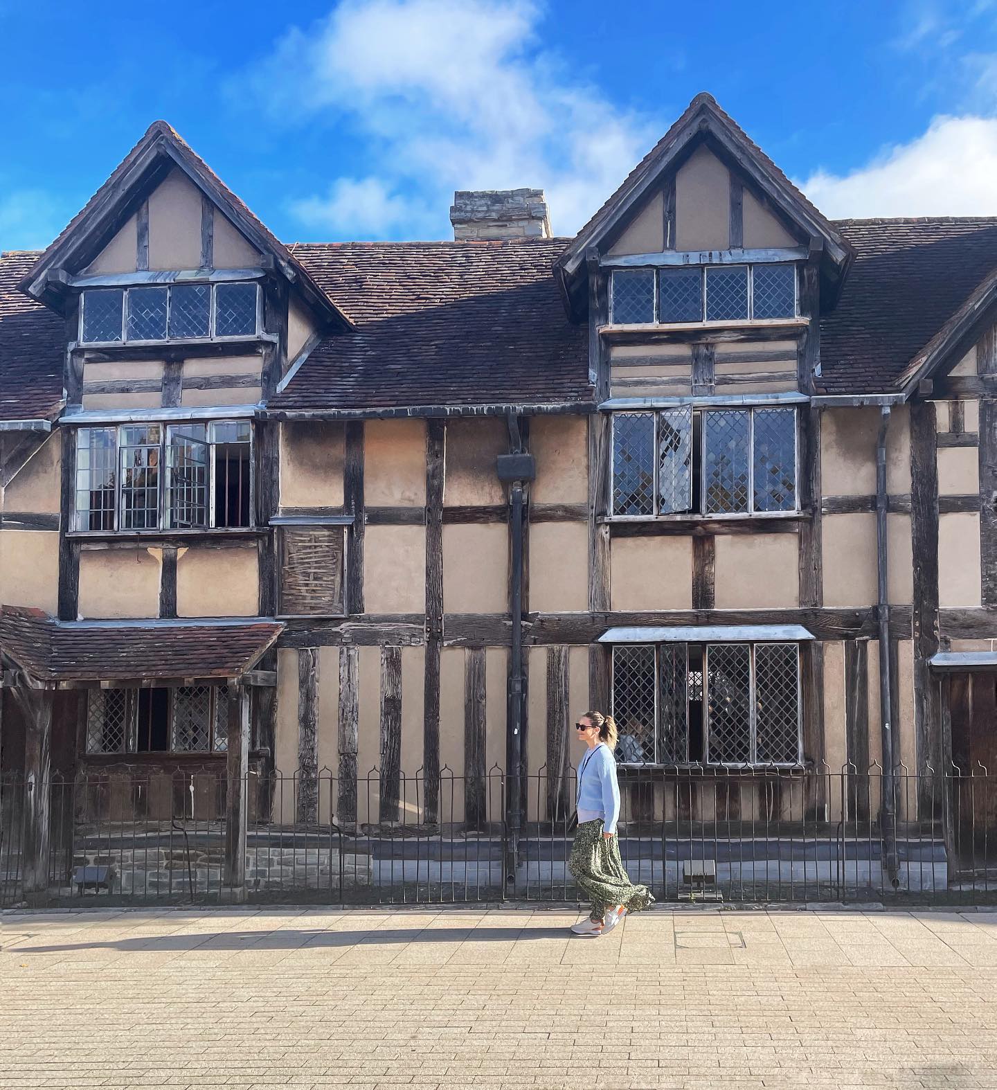 Cruising around soaking up the history in this beautiful town. William Shakespeare’s birthplace never fails to impress