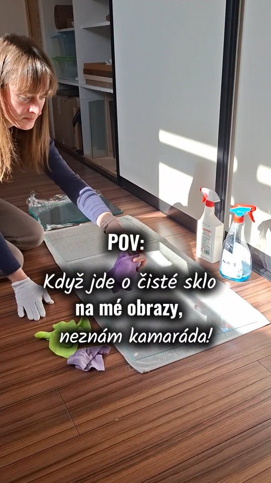 Sklo na mé obrazy prostě MUSÍ být čisté! 🧤
To by měl každý vědět.
A co dokáže vytočit vás?
__________________
📍 Zjistěte víc o květinových obrazech. Link v BIU 📍