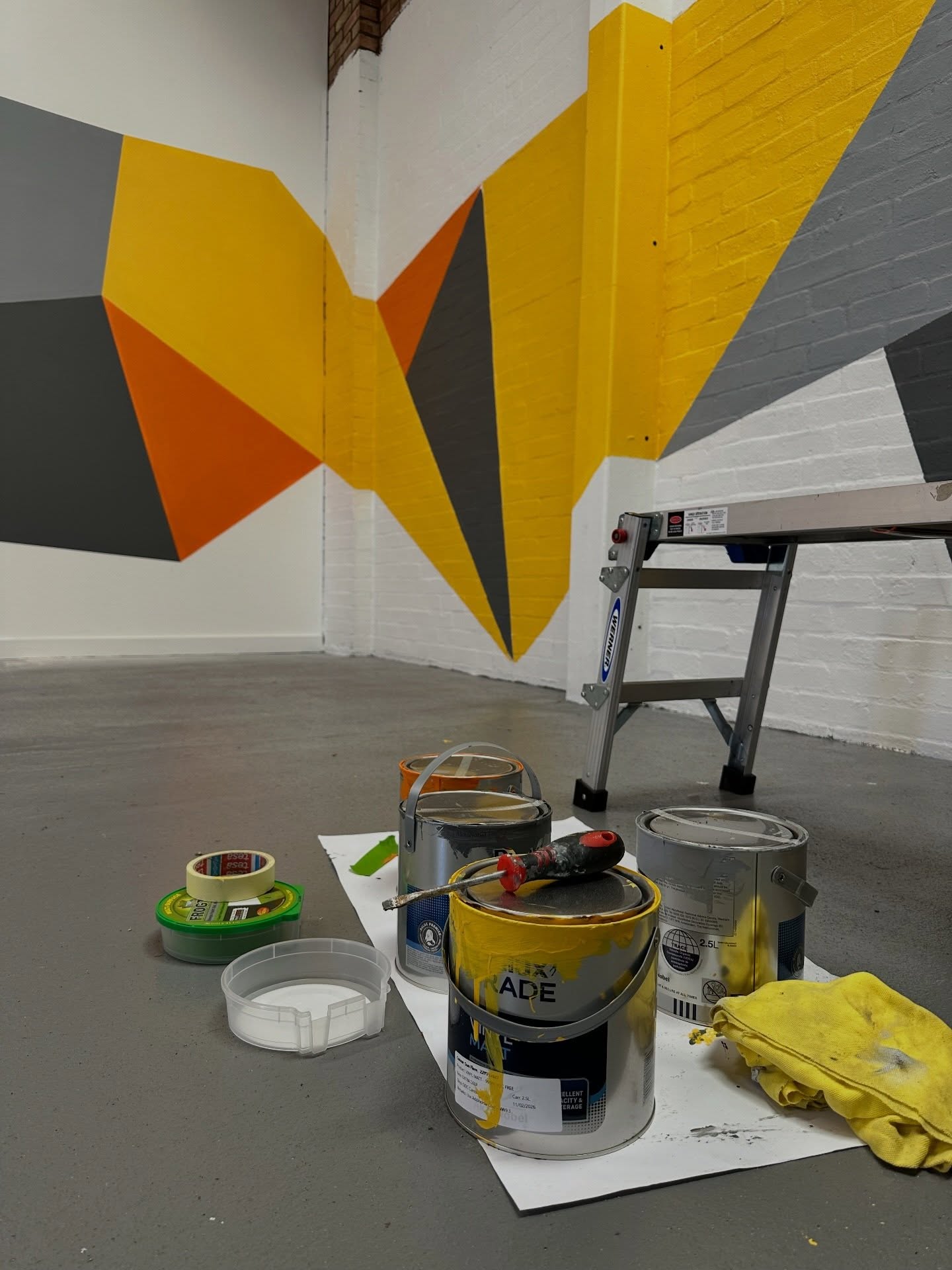 How we were looking last month, lots of space and with print dreams to fill!
Our machines are all set to move THIS Friday as our mezzanine floor is now in place (something Denis has had planned for YEARS).
Huge thanks to everyone who has been on the journey so far. We’re so excited to fill the space! Not so excited about the much longer walk to the coffee machine. With stairs too, we’ll definitely be getting our steps in!
We’ll be operating a COLLECTION service ONLY between 26-30 March, as same-day printing and walk-in services will be temporarily unavailable while we relocate.
#cambridge #printshop #minuteman #minutemancambridge