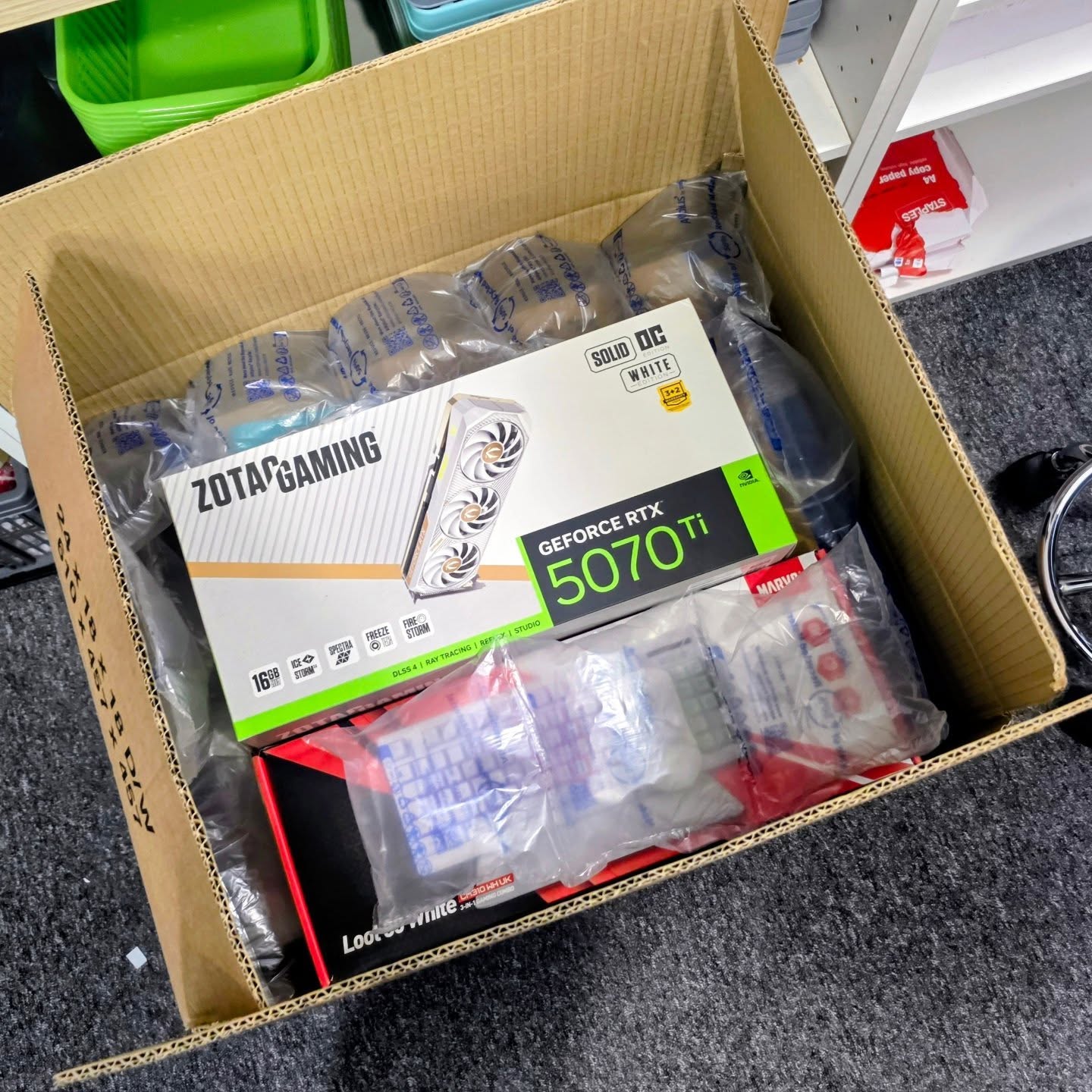 Another stunning gaming PC inside our ArchonPC Vision case! ❤️
Boxed nicely with the graphics card in a seperate box to prevent damage during shipping! 🚚
#pcgaming #pcmr #gamingpcuk #ArchonPC #RGBGaming