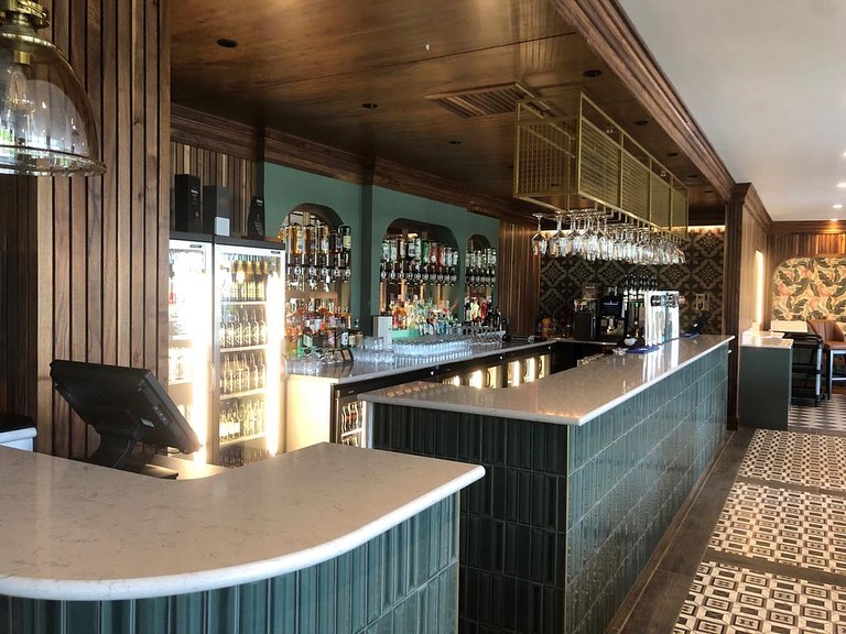 Installation pics from a new bar installation for the Hilton Hotel in Templepatrick.
Bespoke bar fabrication along with Winterhalter glasswash and Gamko back bar refrigeration. A winning combination all around for reliability, energy savings and longevity.
Wishing the team at the Hilton every success with this latest adventure. Contact us today for our expert consultation, design, installation and after sales service.