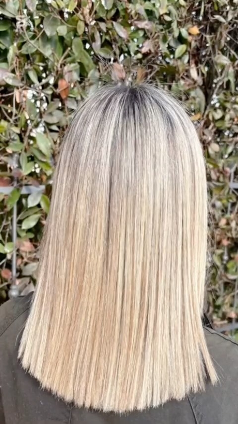 ✨ KERATIN MIRACLE ✨
Capelli crespi e indisciplinati?
Dai ai tuoi capelli lucentezza, morbidezza e disciplina in un solo trattamento! 💆♀️
Capelli lisci, setosi e pronti a brillare.
#KeratinMiracle #CapelliLisci #HairLuxury #TricovitaLab #CapelliLucidi