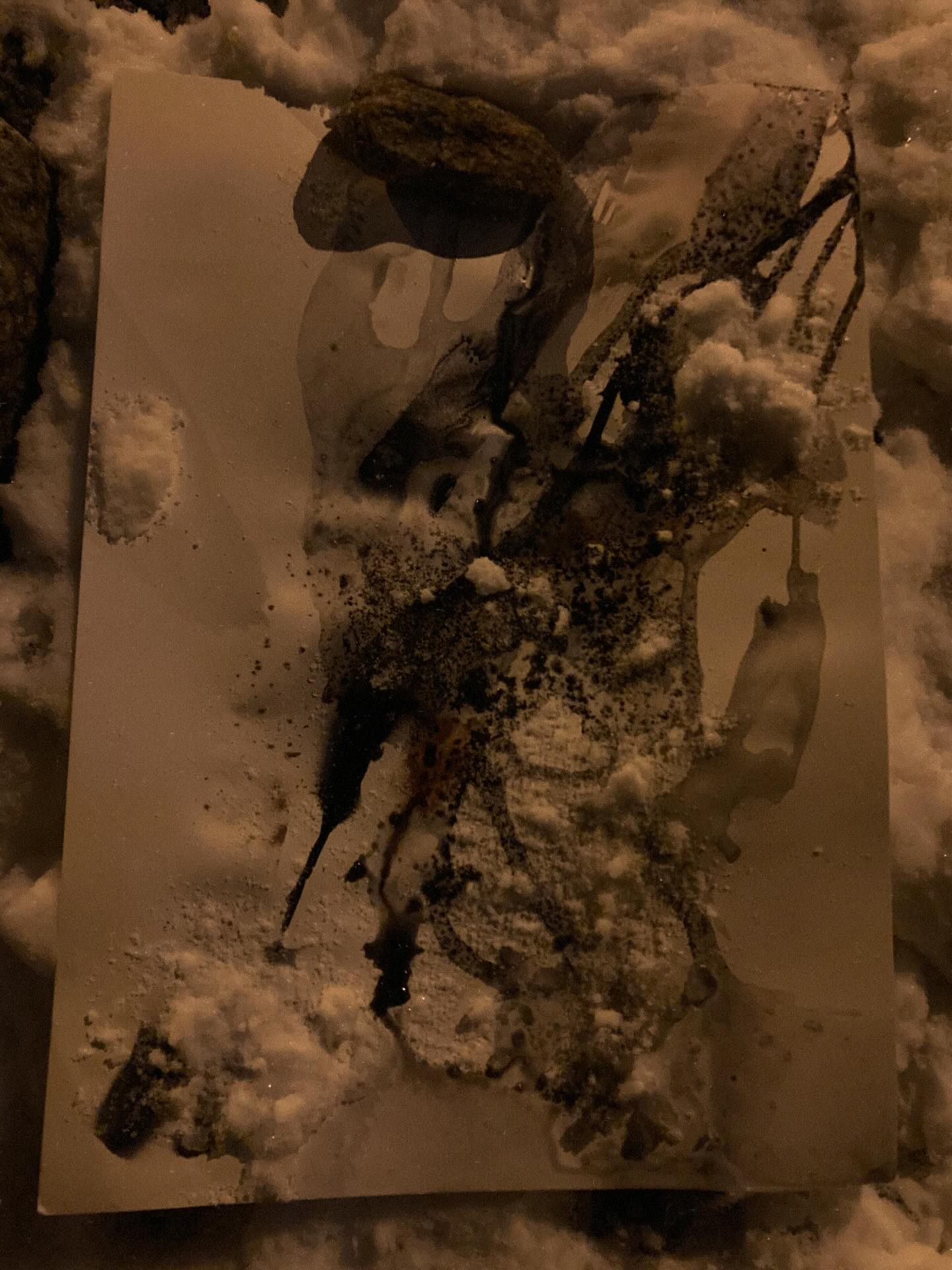 Testing pigments with snow interference, hoping for some overnight freezing (-5)
Clear starlit night in Chamonix after a 24 hour snowfall.#chamonixmontblanc🇫🇷#ink#snow