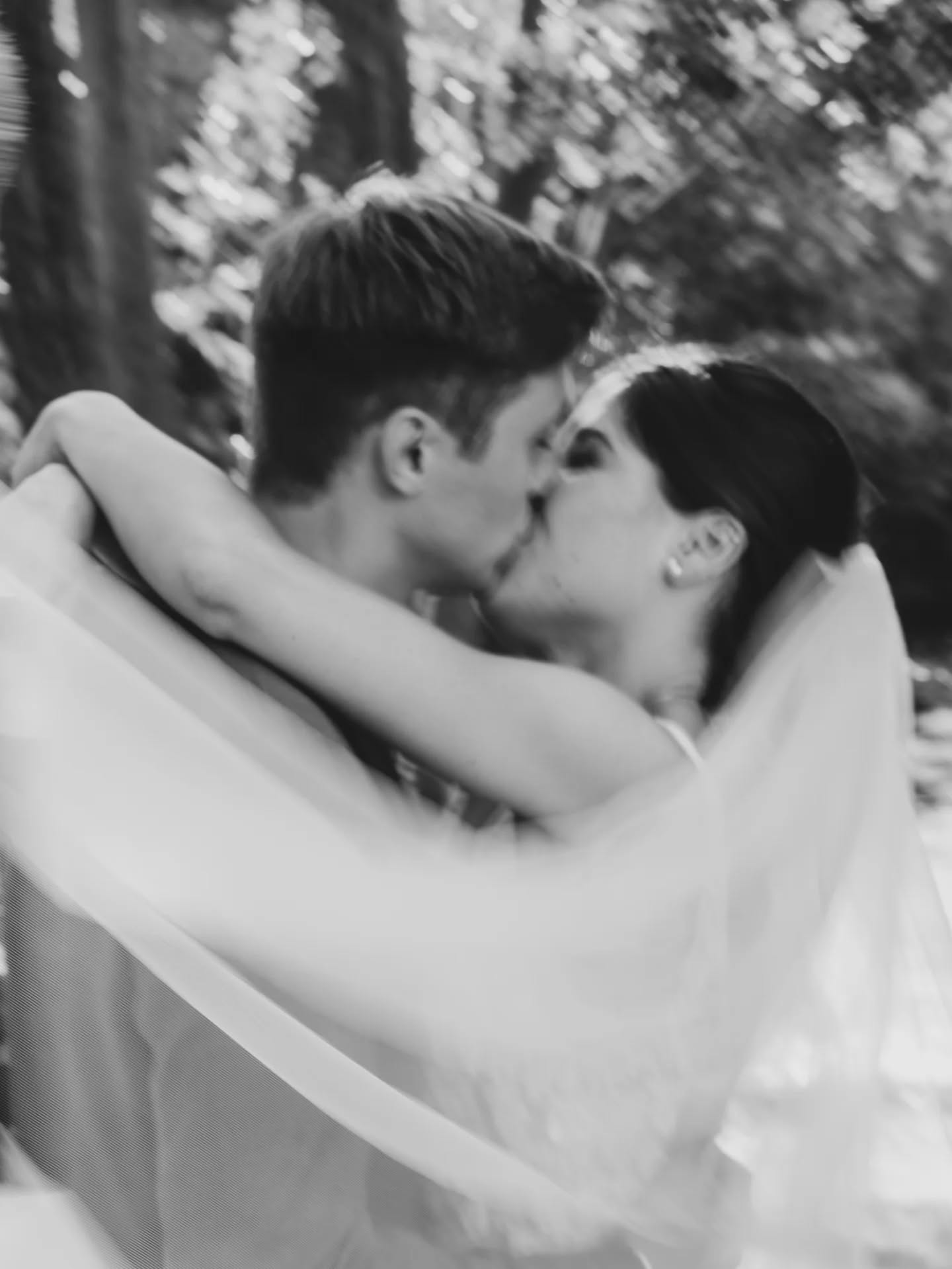 💌 A & L 💌
31.05.2025
Ça pue l'amour ici ❤️🔥
@anoukminodier
#fleuristeevenementiel #frenchweddings #weddingprovence #weddingsouthoffrance #mariageenprovence