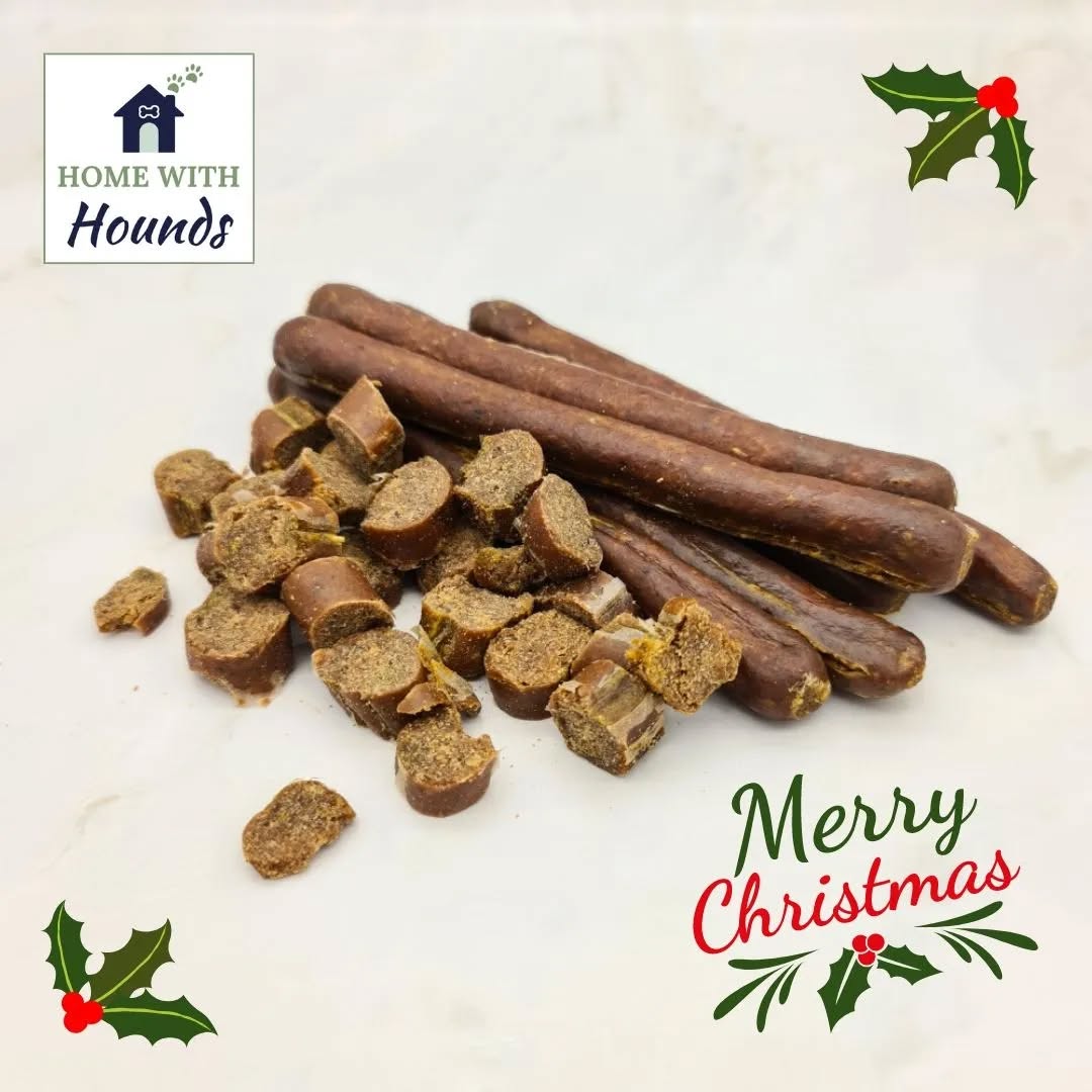 Festive Turkey Taster Dog Treat Boxes - last few remaining!
Contains:
200g x Turkey & Cranberry Slices
6 x Pure Meat 100% Turkey Sausages
All natural turkey treats packaged in a greaseproof compostable box.
Suitable for dogs and puppies over 12 weeks.
Perfect present for pooches this Christmas Day 🎄