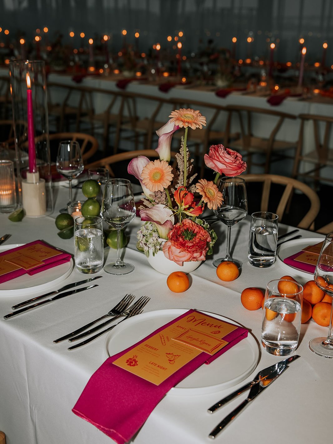 Immersed in A&F’s universe : colourful, joyful, and family-friendly 🍊🌸
Planification & design : @erikaco.events
Photographe : @frederiquesavard.photographe
Lieu : @centredessciences
Traiteur : @archipeltraiteur
Fleuriste : @flori.flora.fleurs
Location : @groupeabp @tenuedesoiree_
Band : @supersonicheartsband