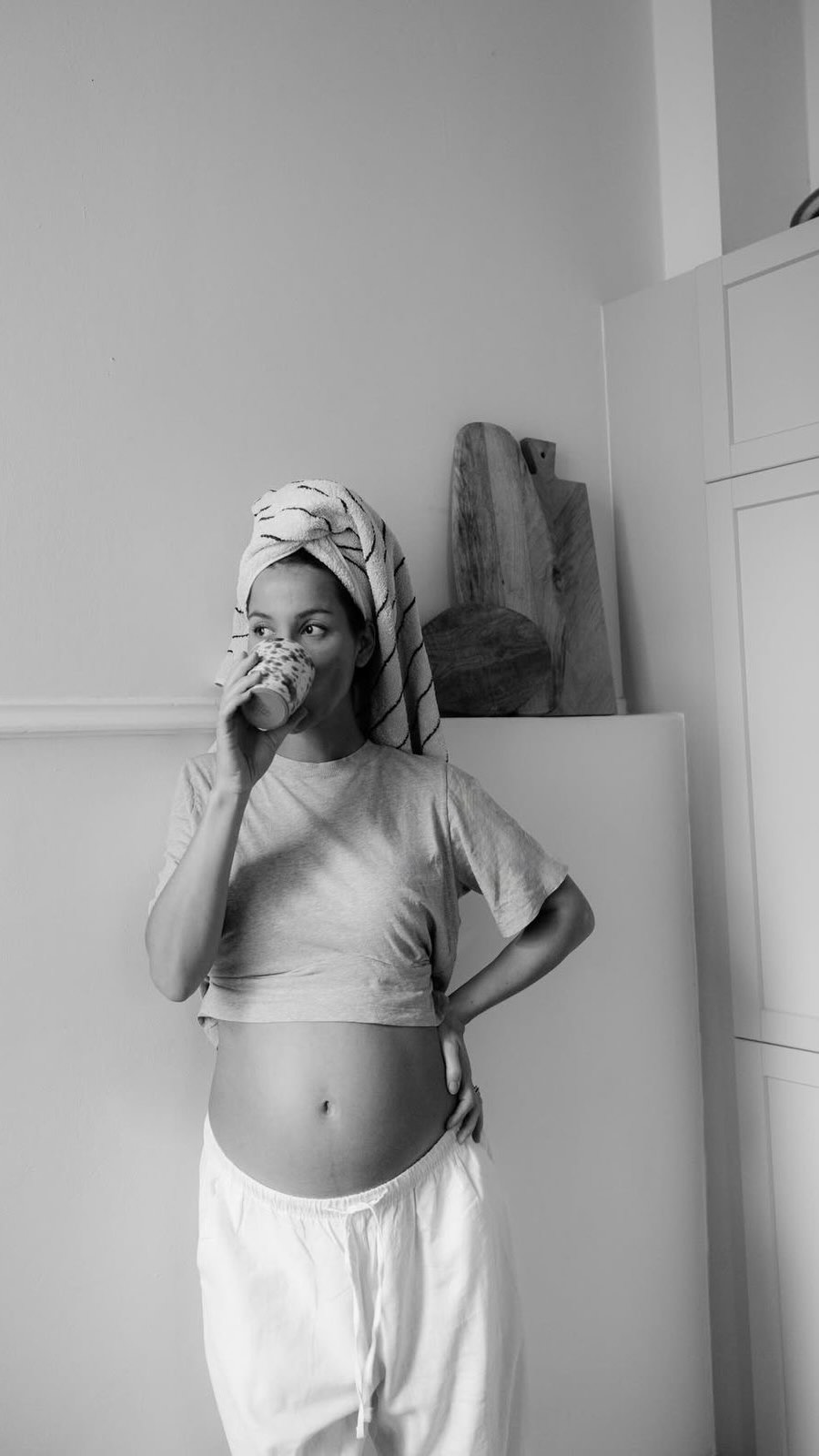 Your bump deserves a wardrobe that bends, stretches, and moves with you ✨
Nadina coord = wrap-front top + stretchy waistband + timeless style = confidence at every stage 🫶🏼
#maternitystyle #maternityfashion #pregnancystyle #bumpstyle