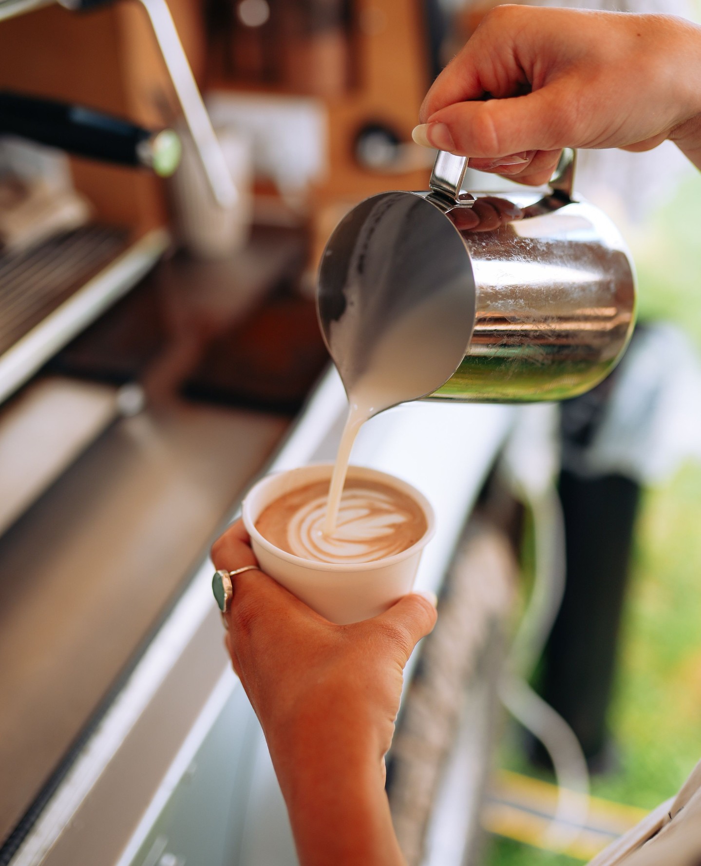 Every choice behind the the products we stock is made for a reason.
Not because something is fashionable.
Not because it’s loud or everywhere.
But because it genuinely works, tastes good, and aligns with the kind of values we believe are worth standing behind.
Oat milk is one of those choices that really matters. For more of our thoughts on this head to our NEW blog via the bio link, or better still get yourself in the know before anyone else and sign up for the newsletter - you know you want to! http://eepurl.com/inIFPE